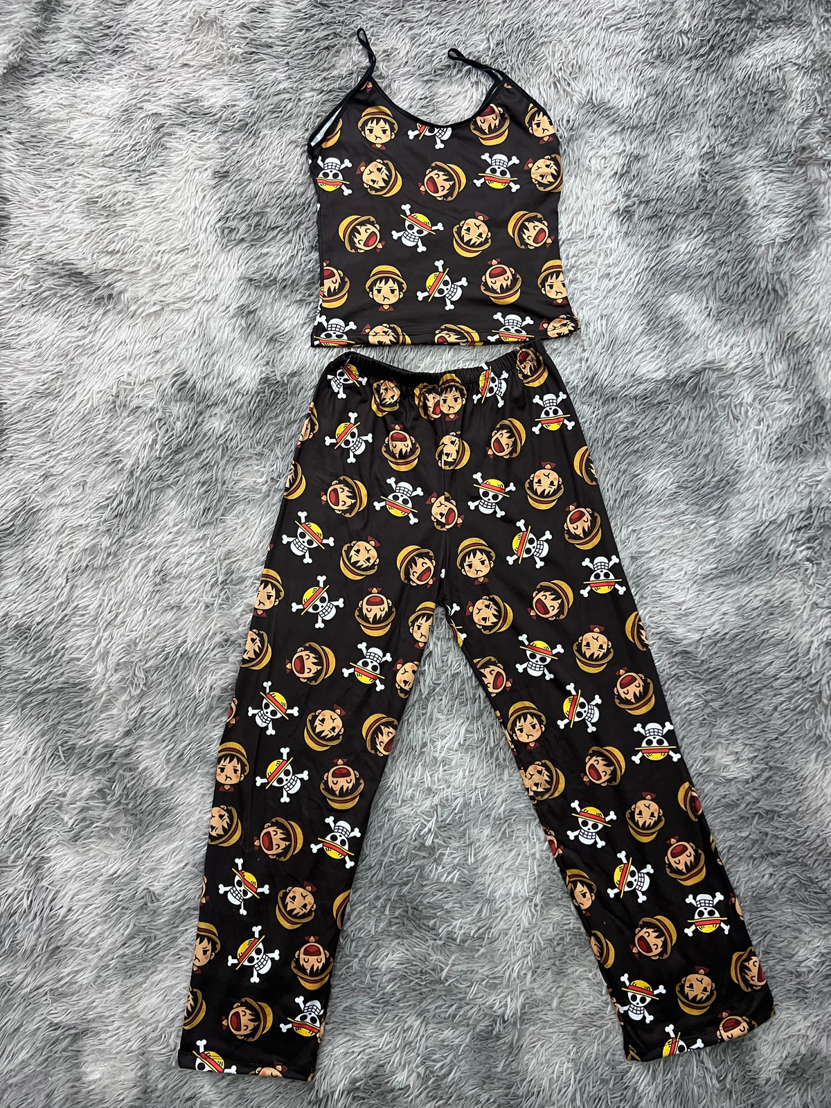 One Piece Blusa Con Pantalón