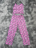 Hello Kitty Saludando Fondo Rosa Blusa Con Pantalón