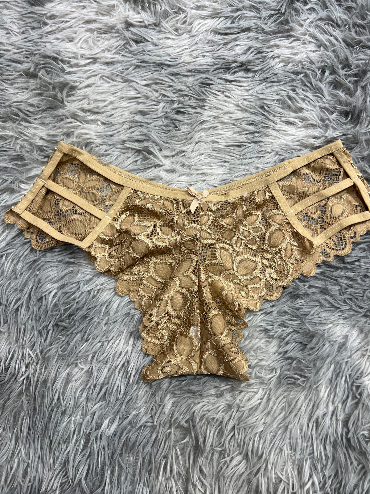 Líneas Delanteras Beige Tanga De Dama