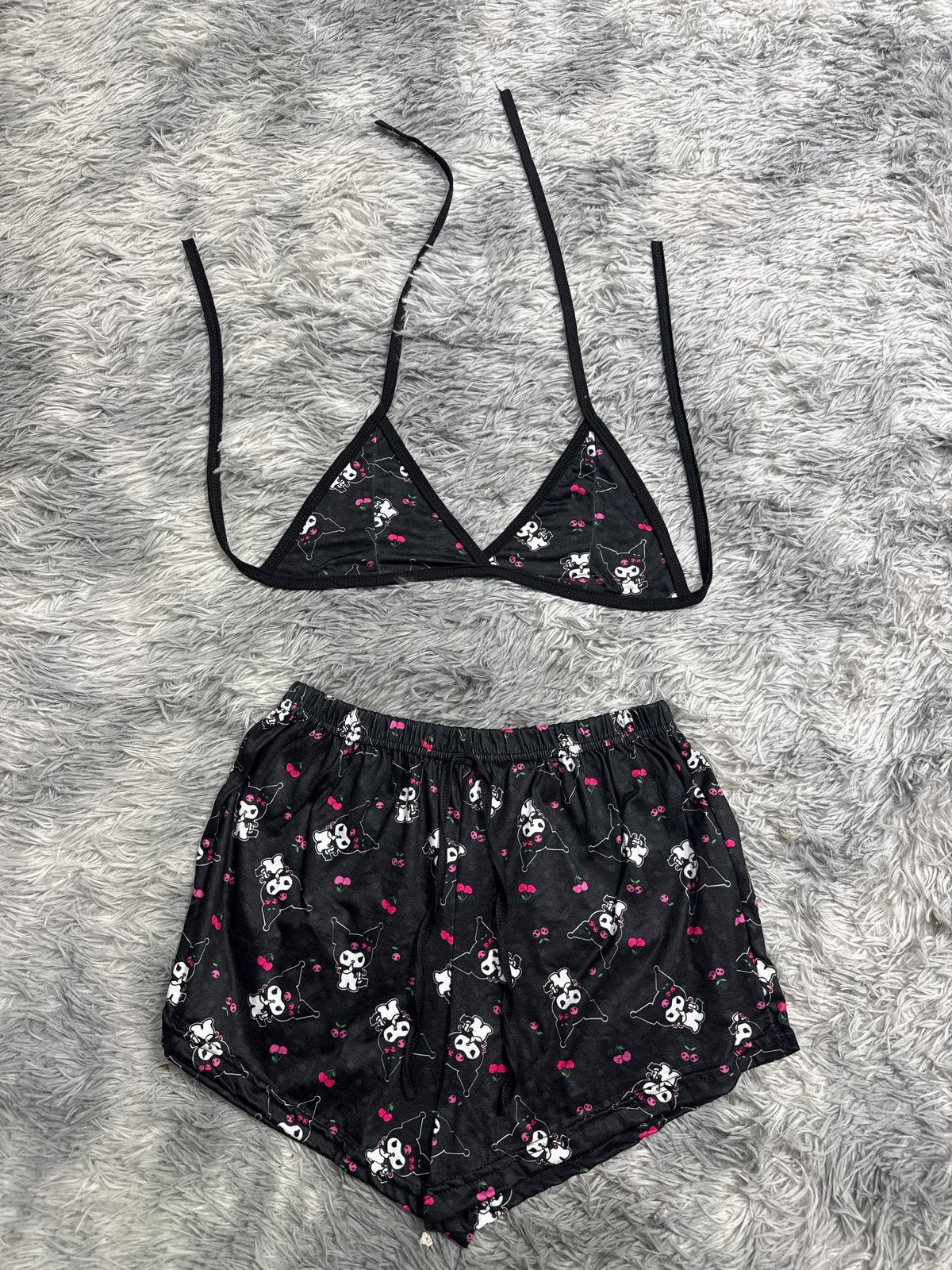 Kuromi Negro Con Cerezas Top Con Short Brush