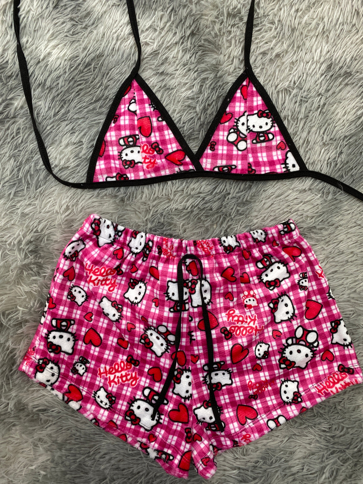 Hello Kitty Cuadritos Rosa Top Con Short Afelpado