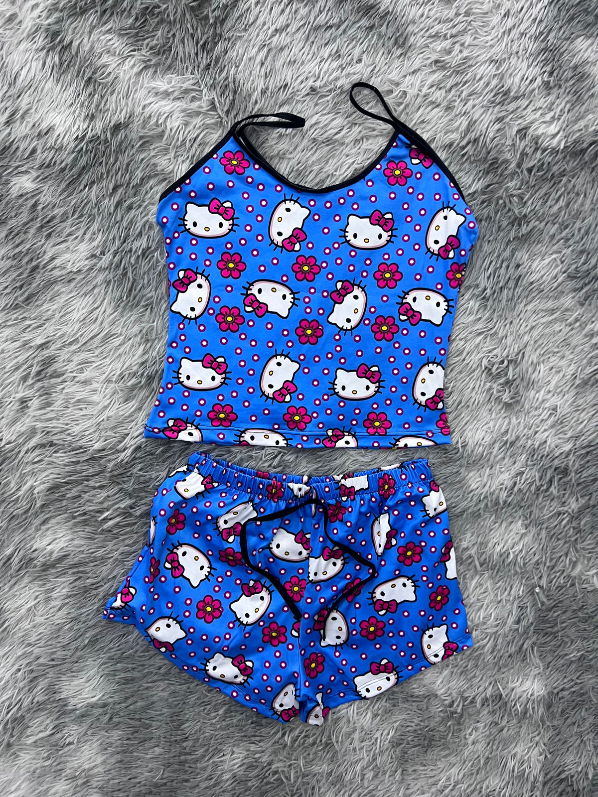 Hello Kitty Puntitos Y Flores Azul Blusa Con Short