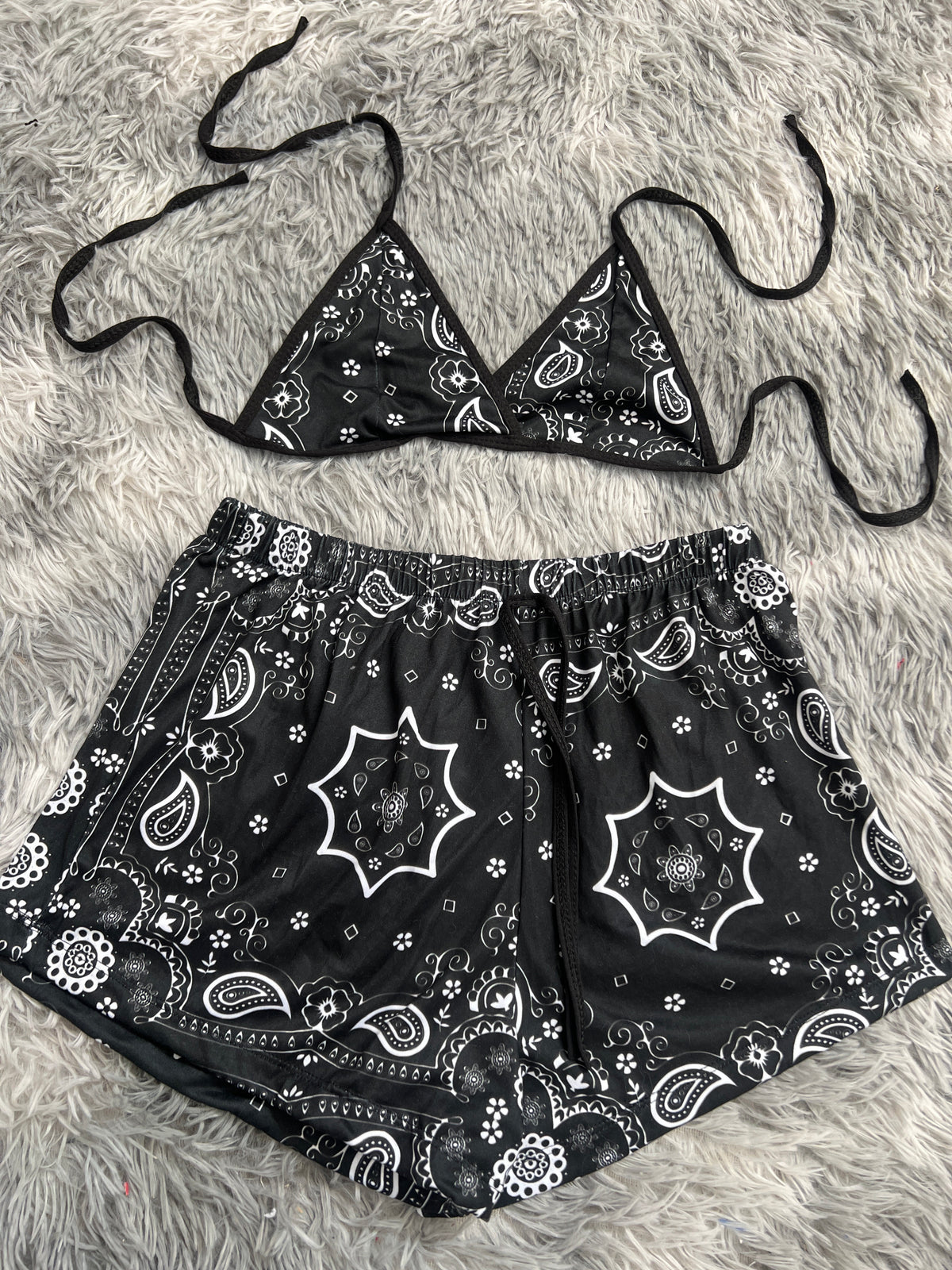 Mandala Top Con Short Brush