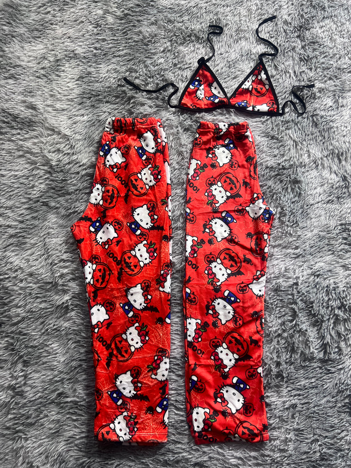 Hello Kitty Boo! Hallowen Duo De Pijama Afelpada