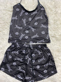Juicy Fondo Negro Letras Gris Blusa Con Short