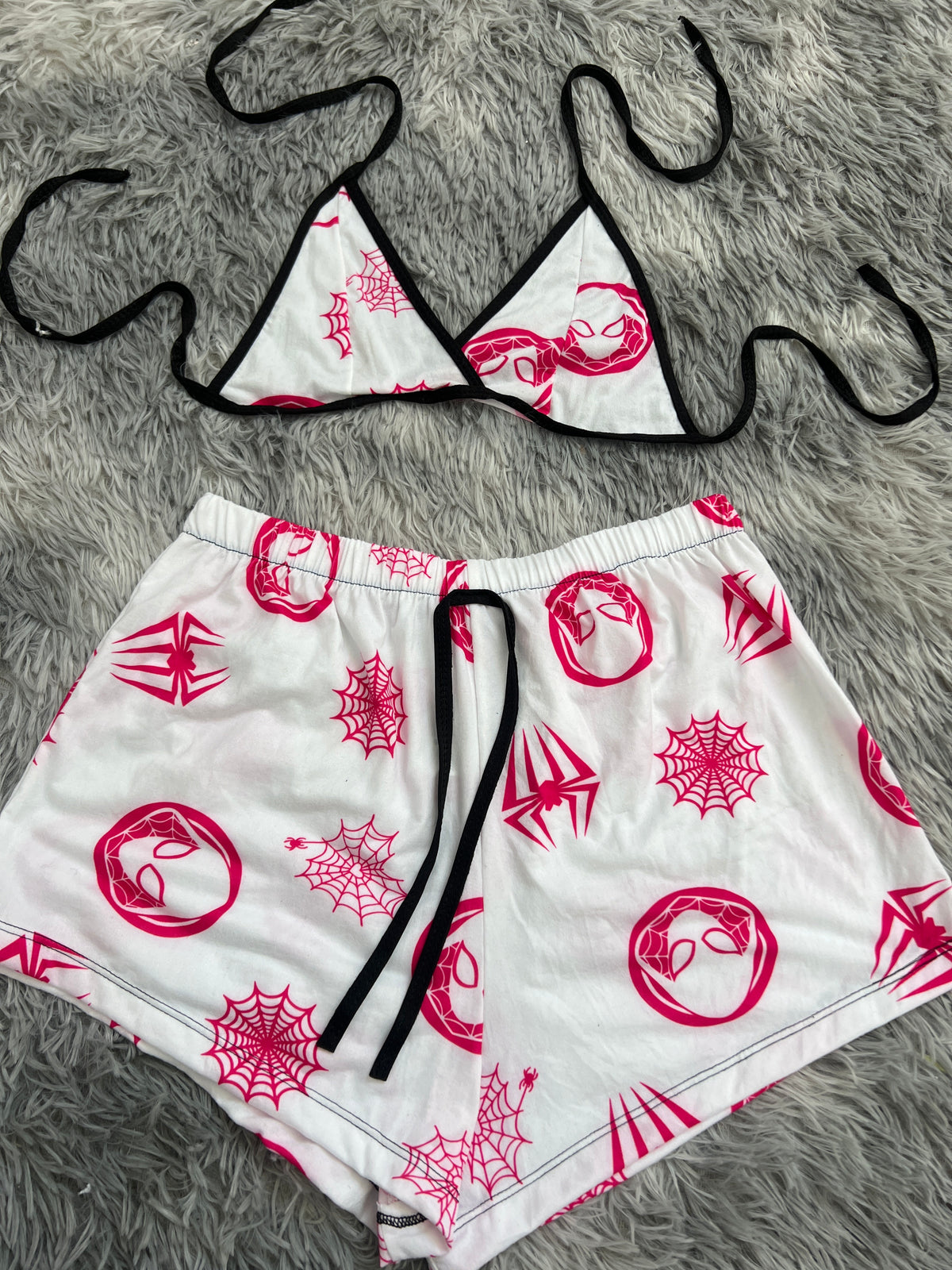 Gwen Fondo Blanco Top Con Short Brush