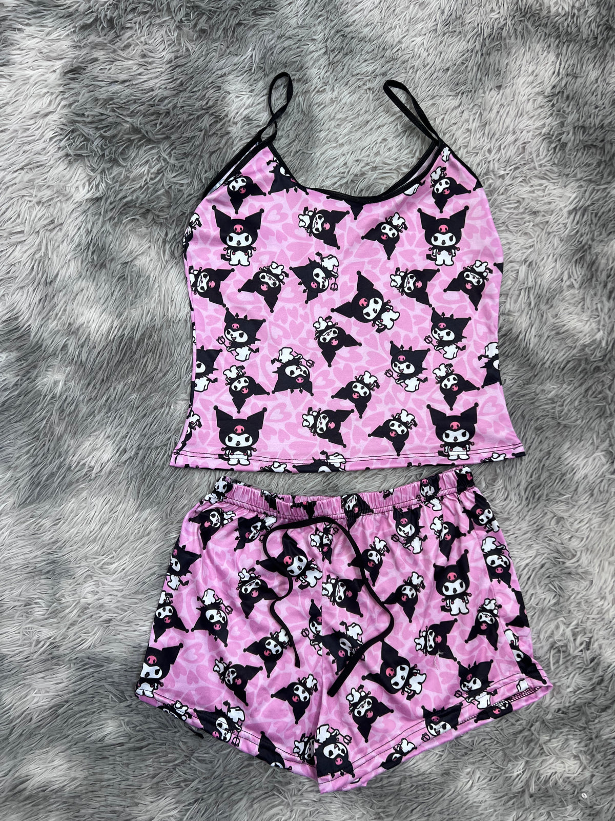 Kuromi Fondo Corazones Blusa Con Short
