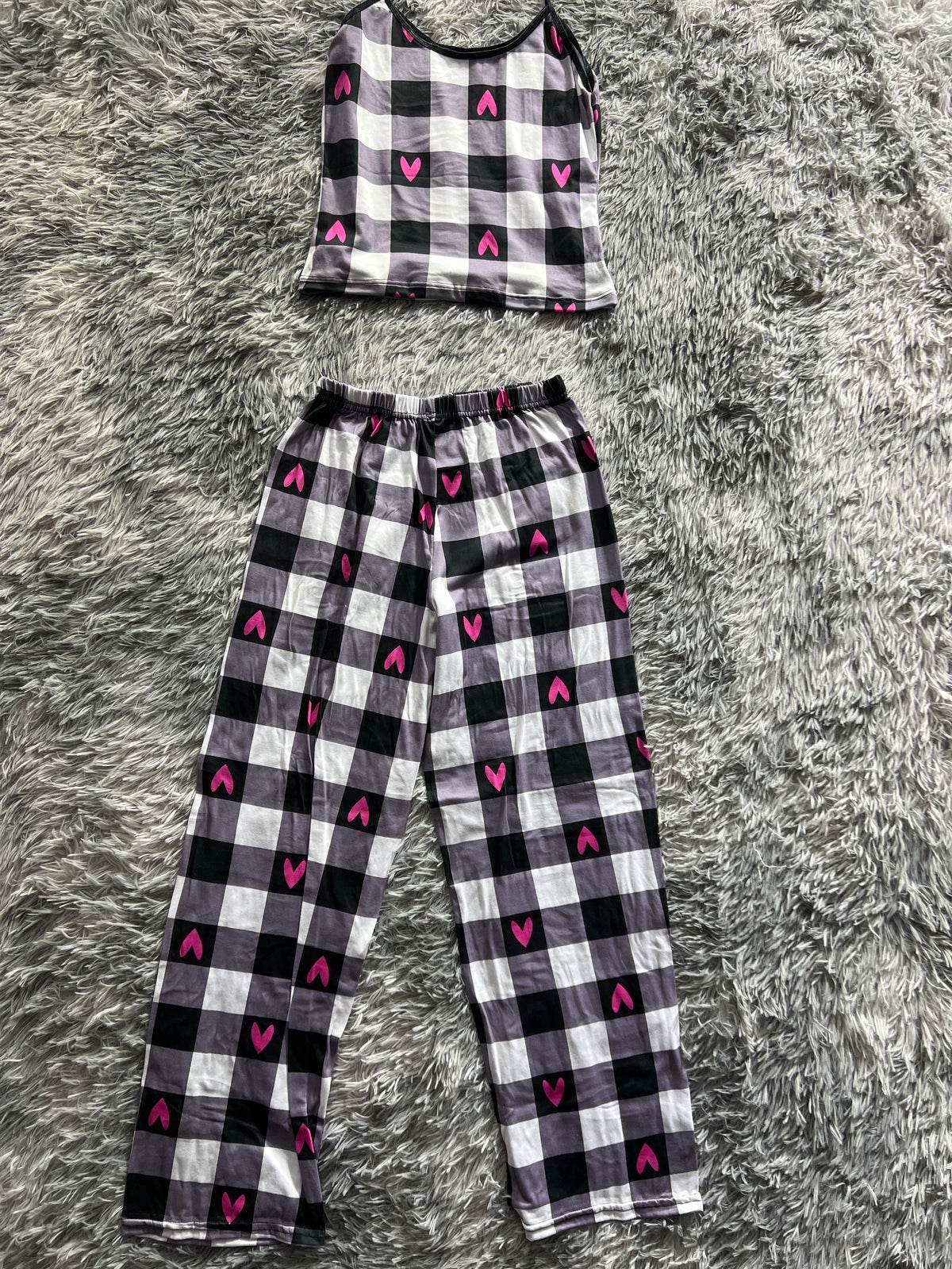 Cuadros Gris Con Corazones Blusa Con Pantalón