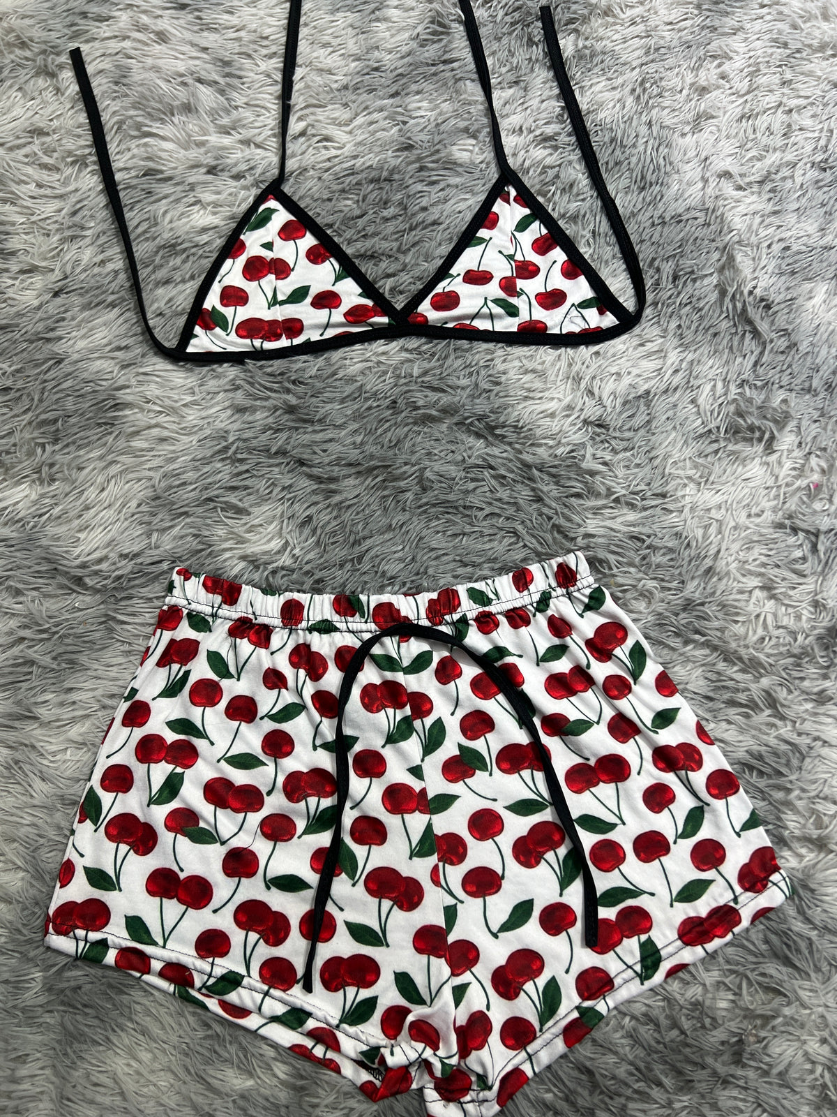 Cereza Top Con Short Brush