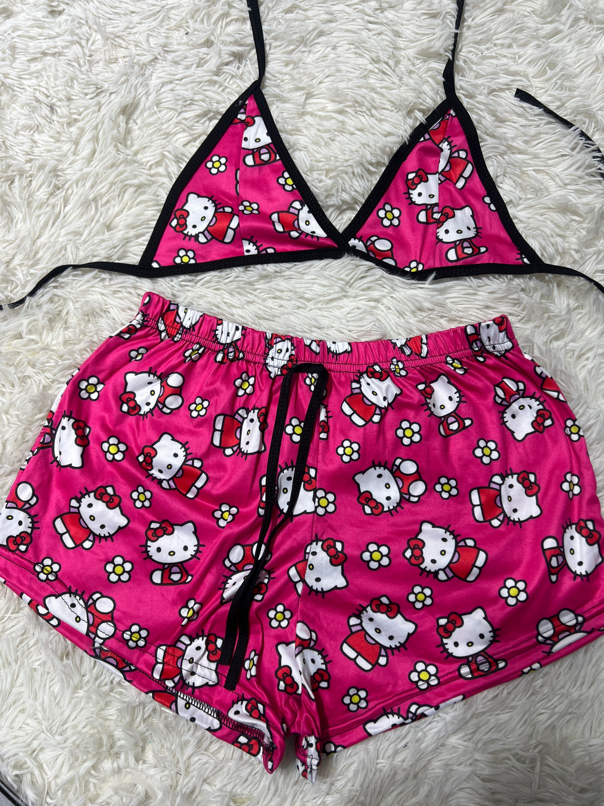 Hello Kitty Rosa Top Con Short Brush