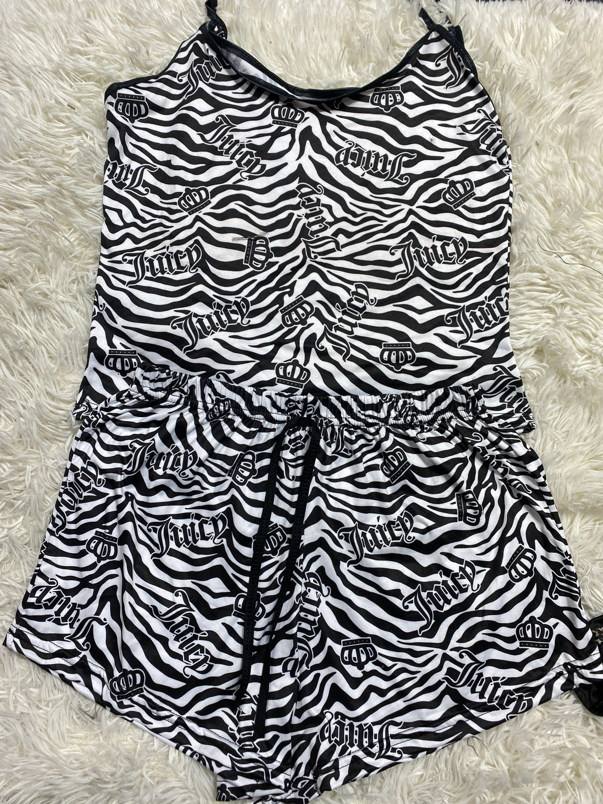 Juicy Zebra Blusa Con Short