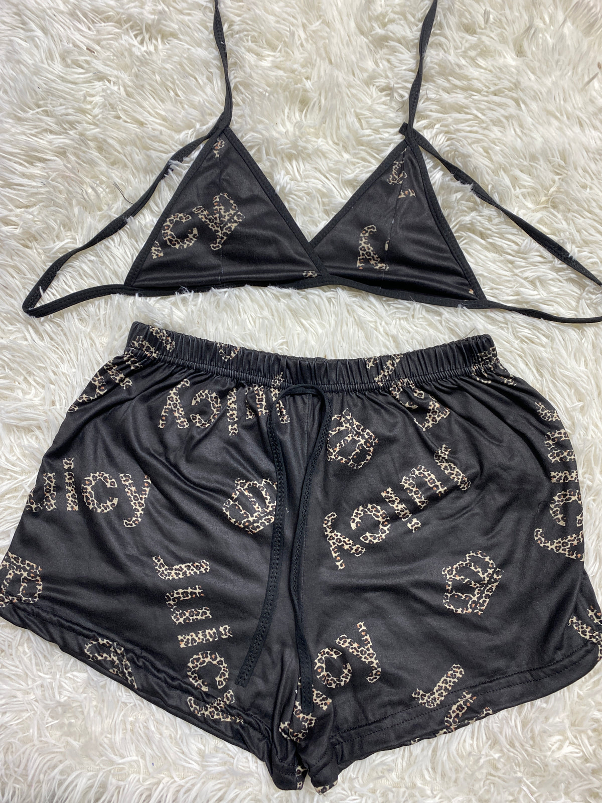 Juicy Letras De Leopardo Fondo Negro Top Con Short Brush