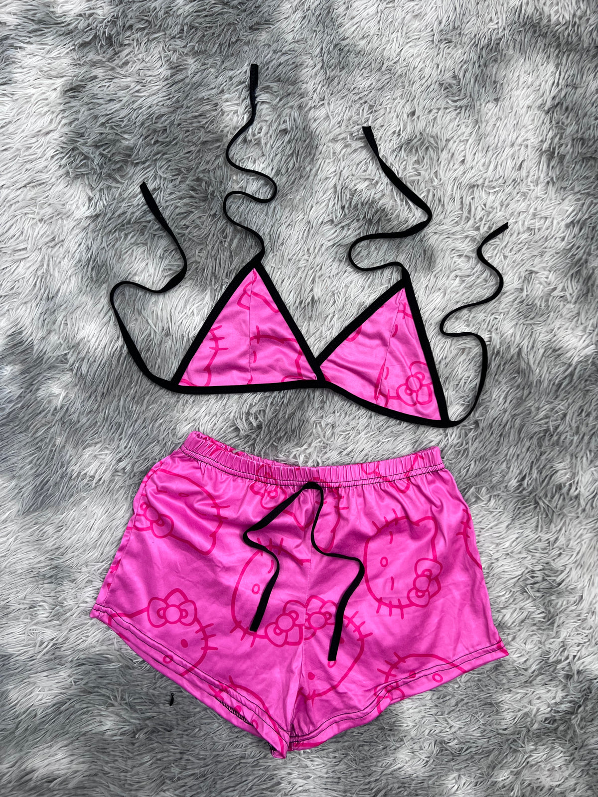 Hello Kitty Rosa Top Con Short Brush