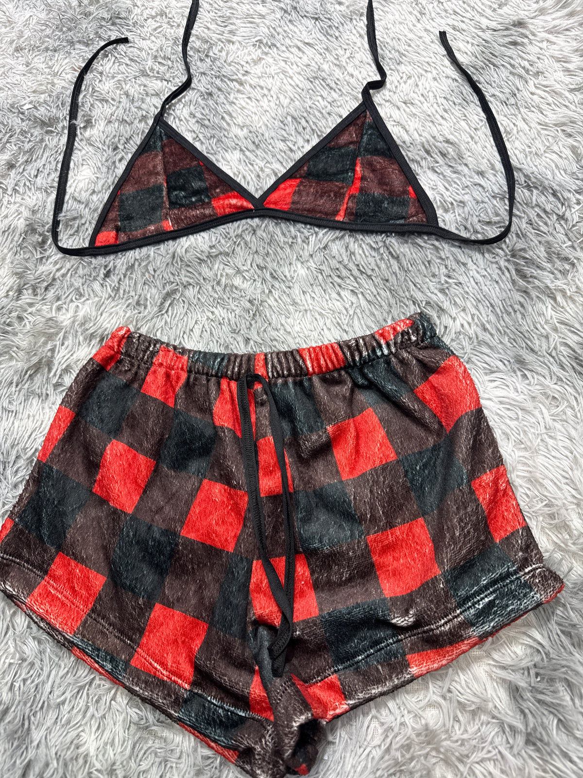 Cuadros Rojos Top Con Short Afelpado