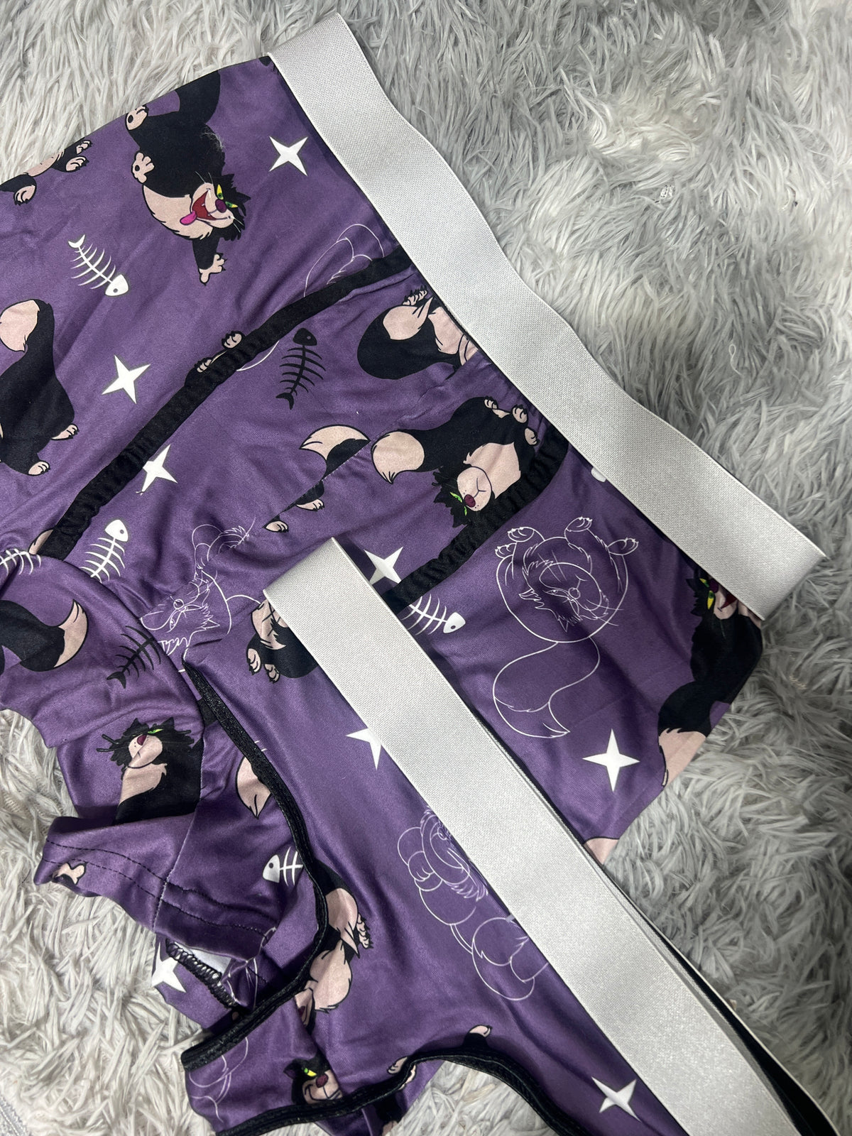 Lucifer Gato Morado Duo XL Con Tanga