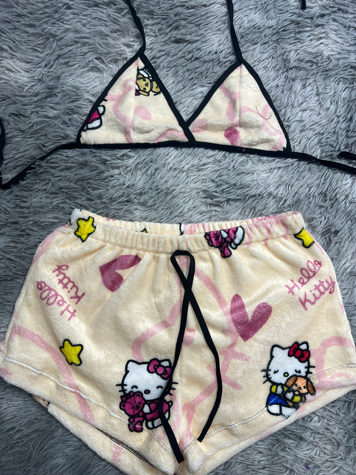 Hello Kitty Estrellas Top Con Short Afelpado
