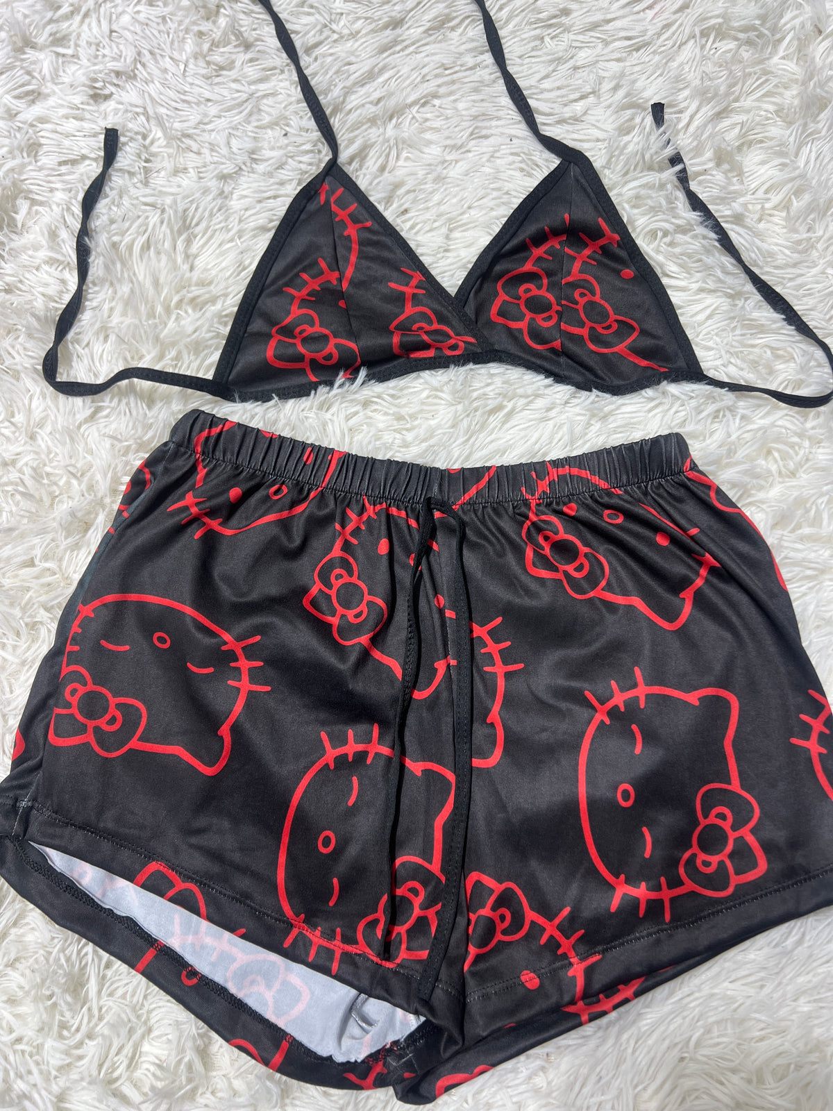 Hello Kitty Caras Rojas Top Con Short Brush