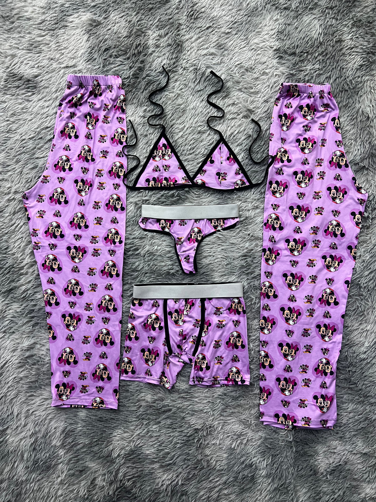 Mickey Mouse Y Minnie Corazón Morado Pijama De 5 Piezas