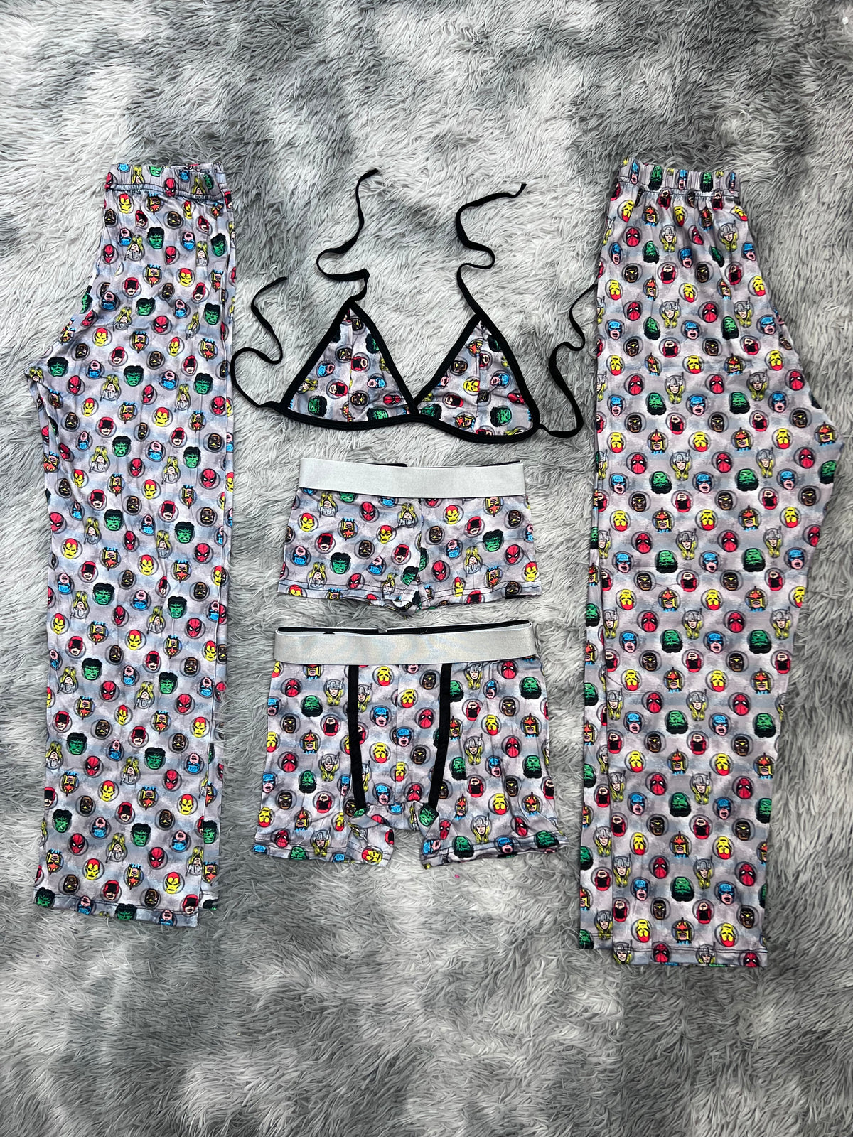 Superheroes Caras Fondo Gris Pijama De 5 Piezas