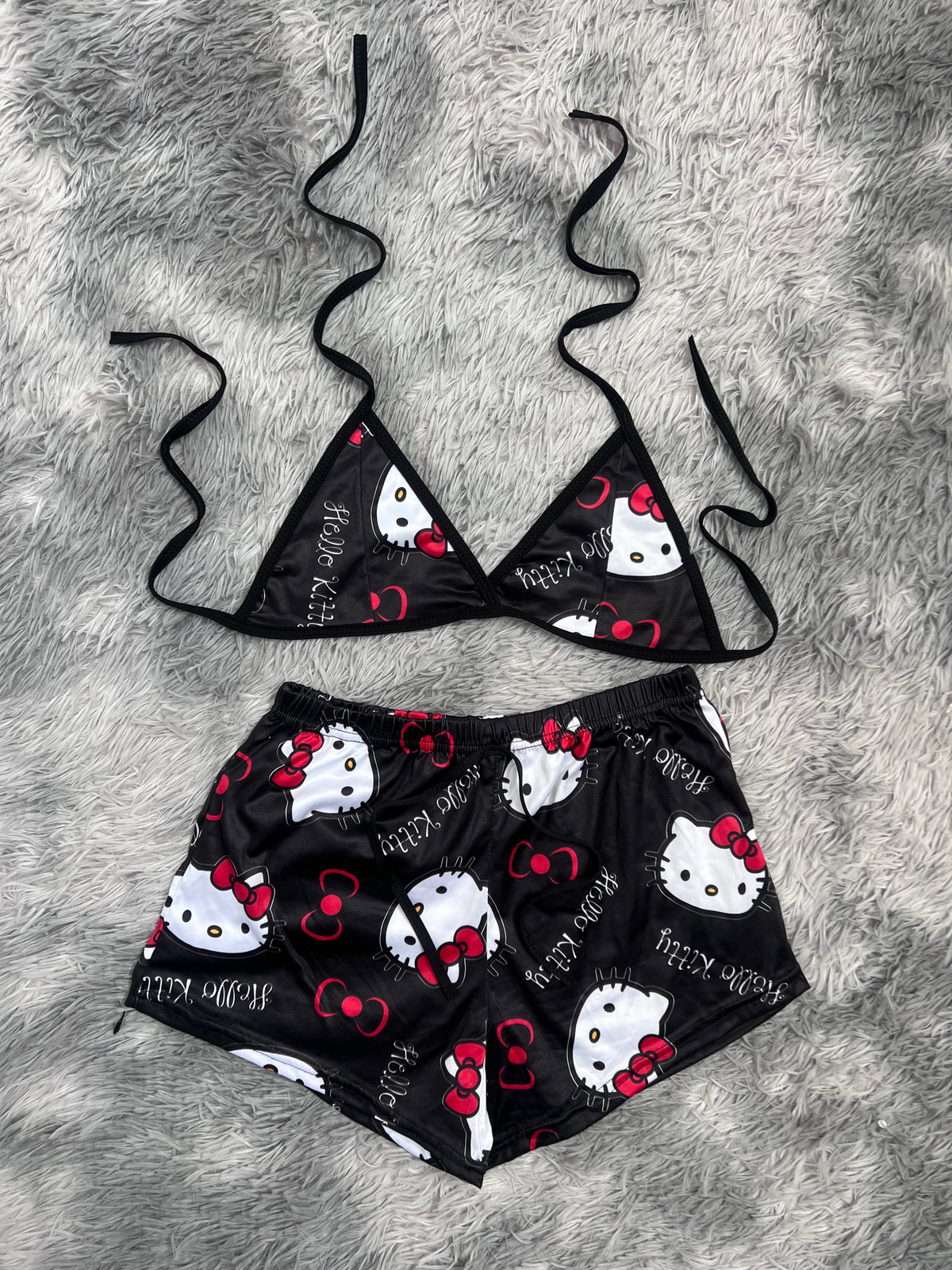 Hello Kitty Nombre Fondo Negro Top Con Short Brush