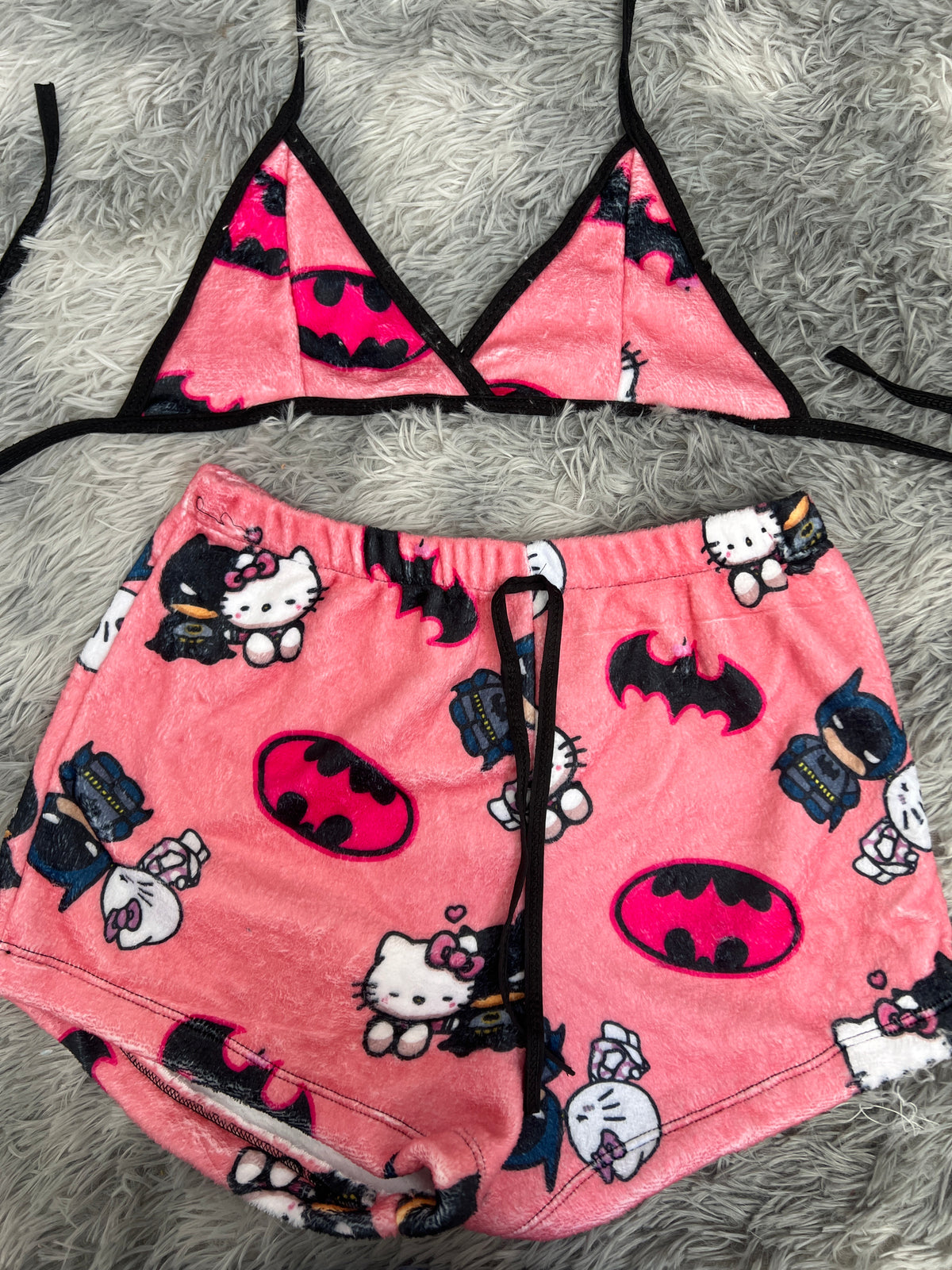 Hello Kitty Y Batman Rosa Top Con Short Afelpado
