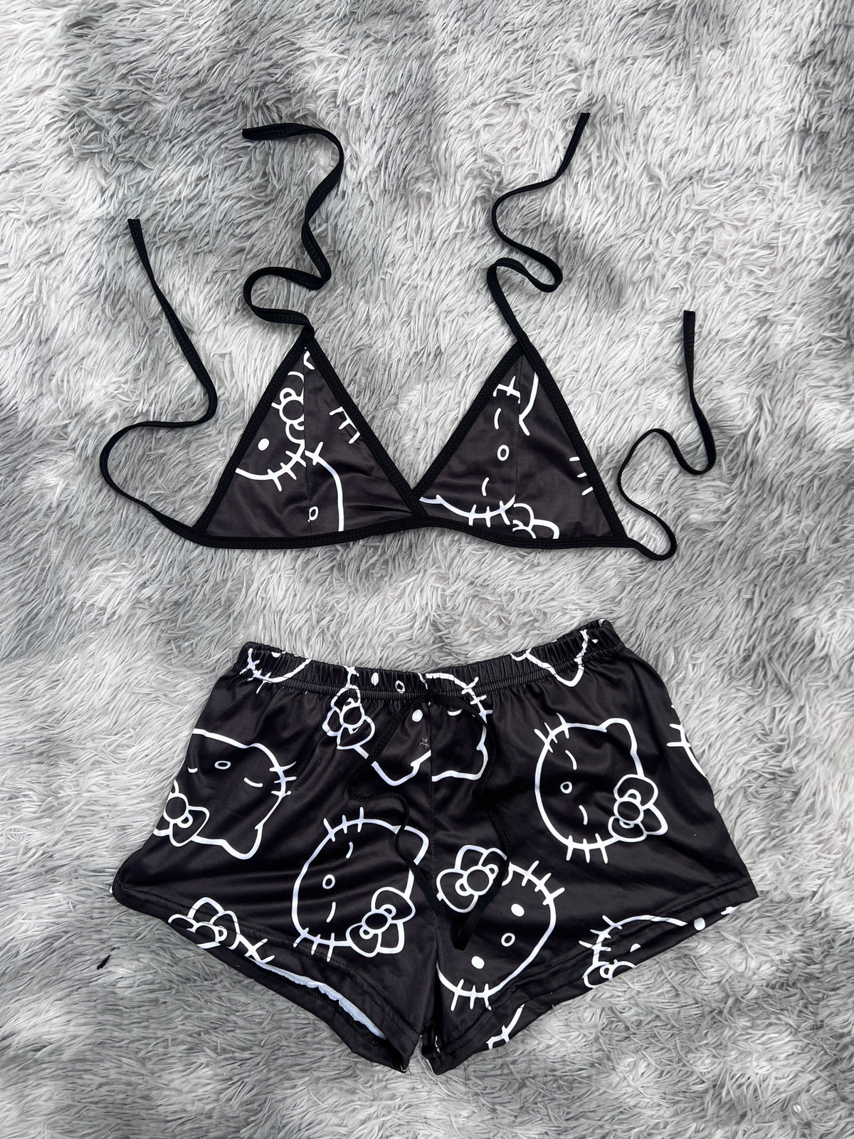 Hello Kitty Negro Top Con Short Brush