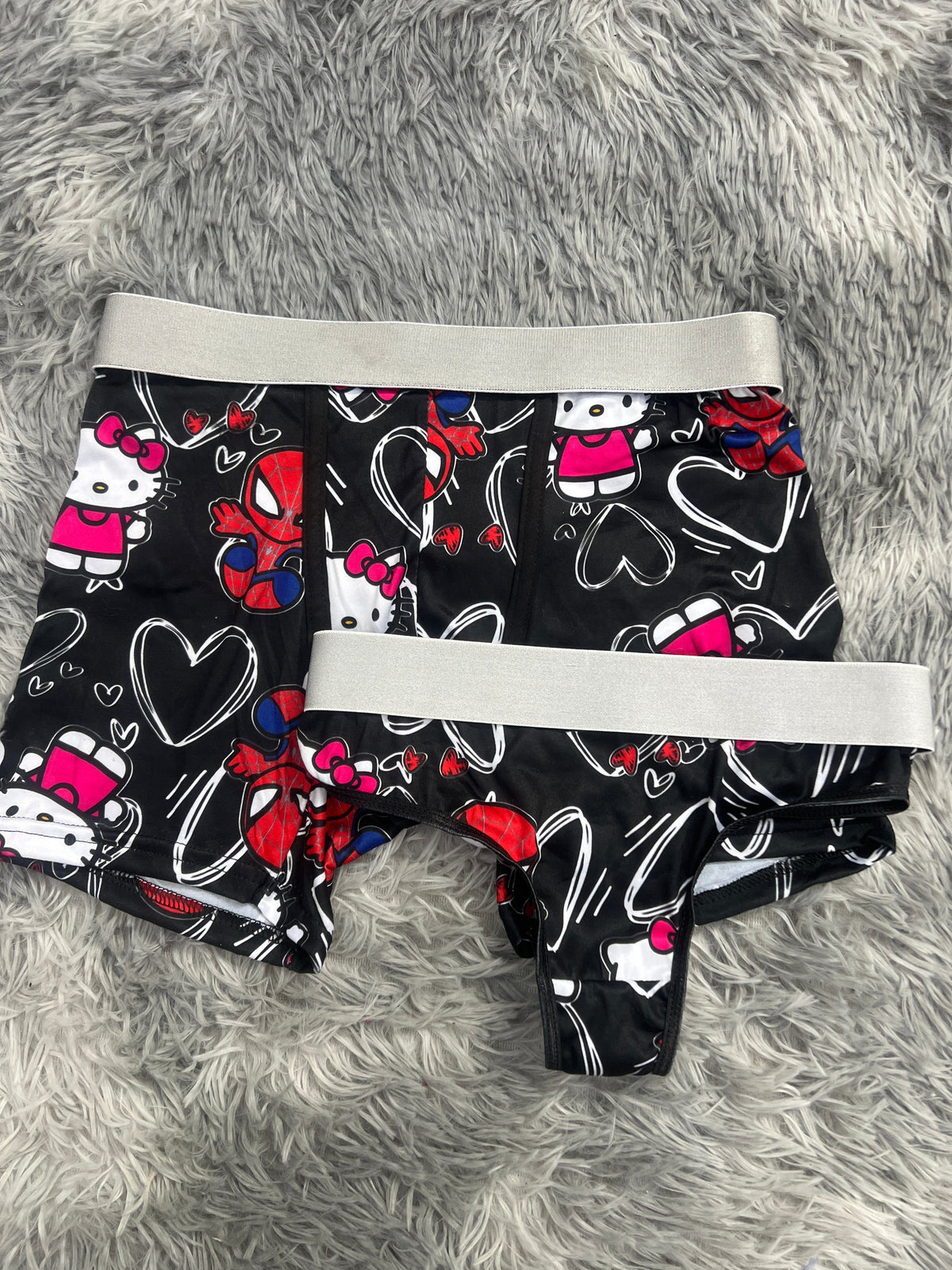 Spider Kitty Corazones Fondo Negro Duo XL Con Tanga