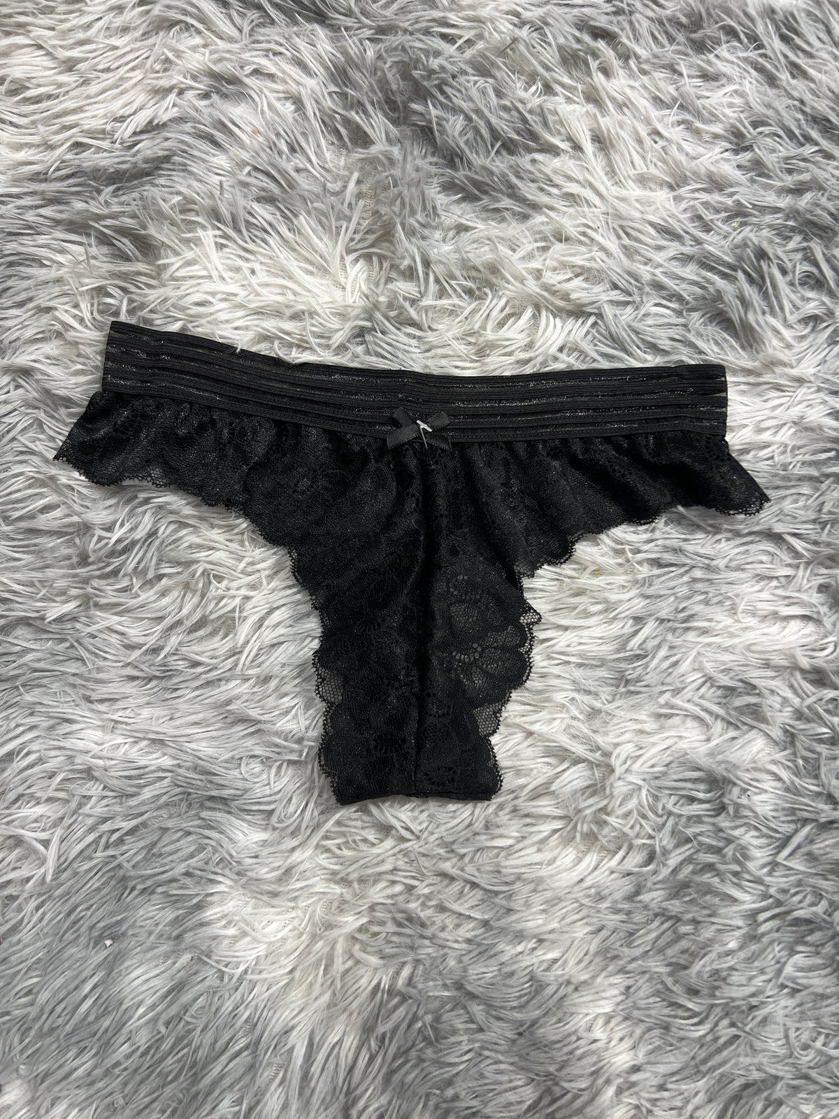 Líneas Negras Resorte Tanga De Dama
