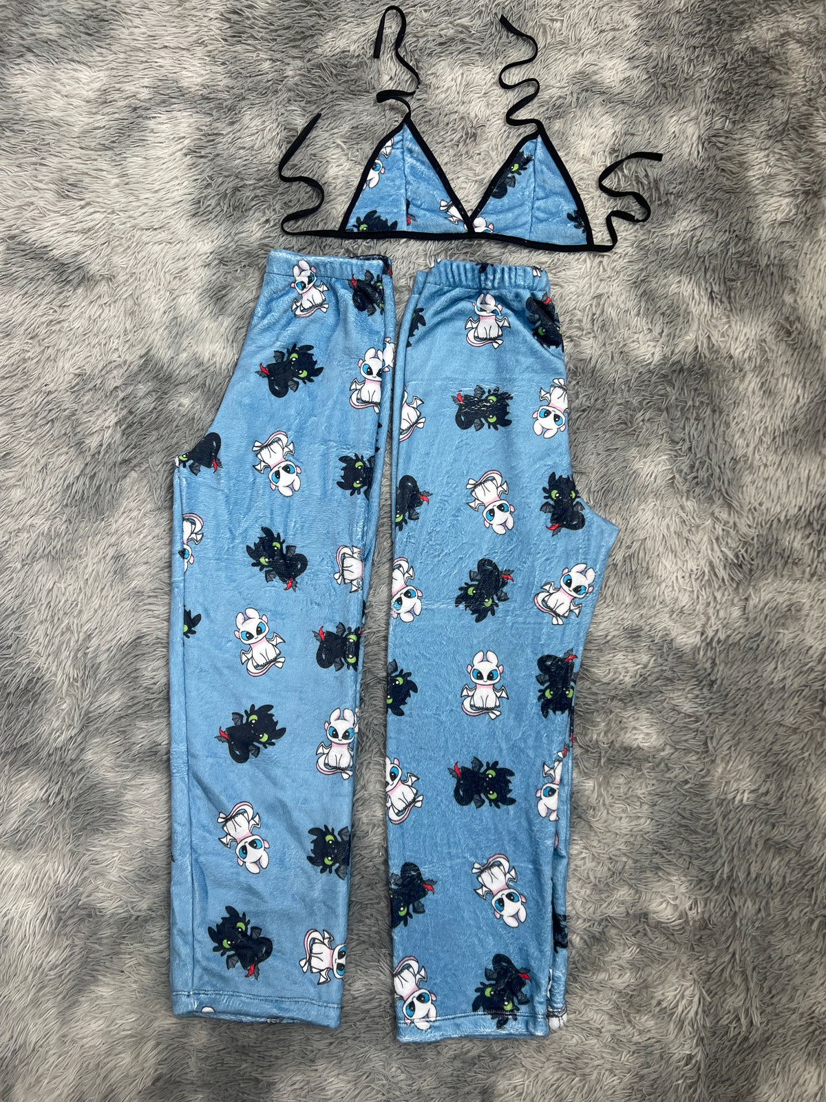 Chimuelo y Su Novia Fondo Azul Duo De Pijama Afelpada