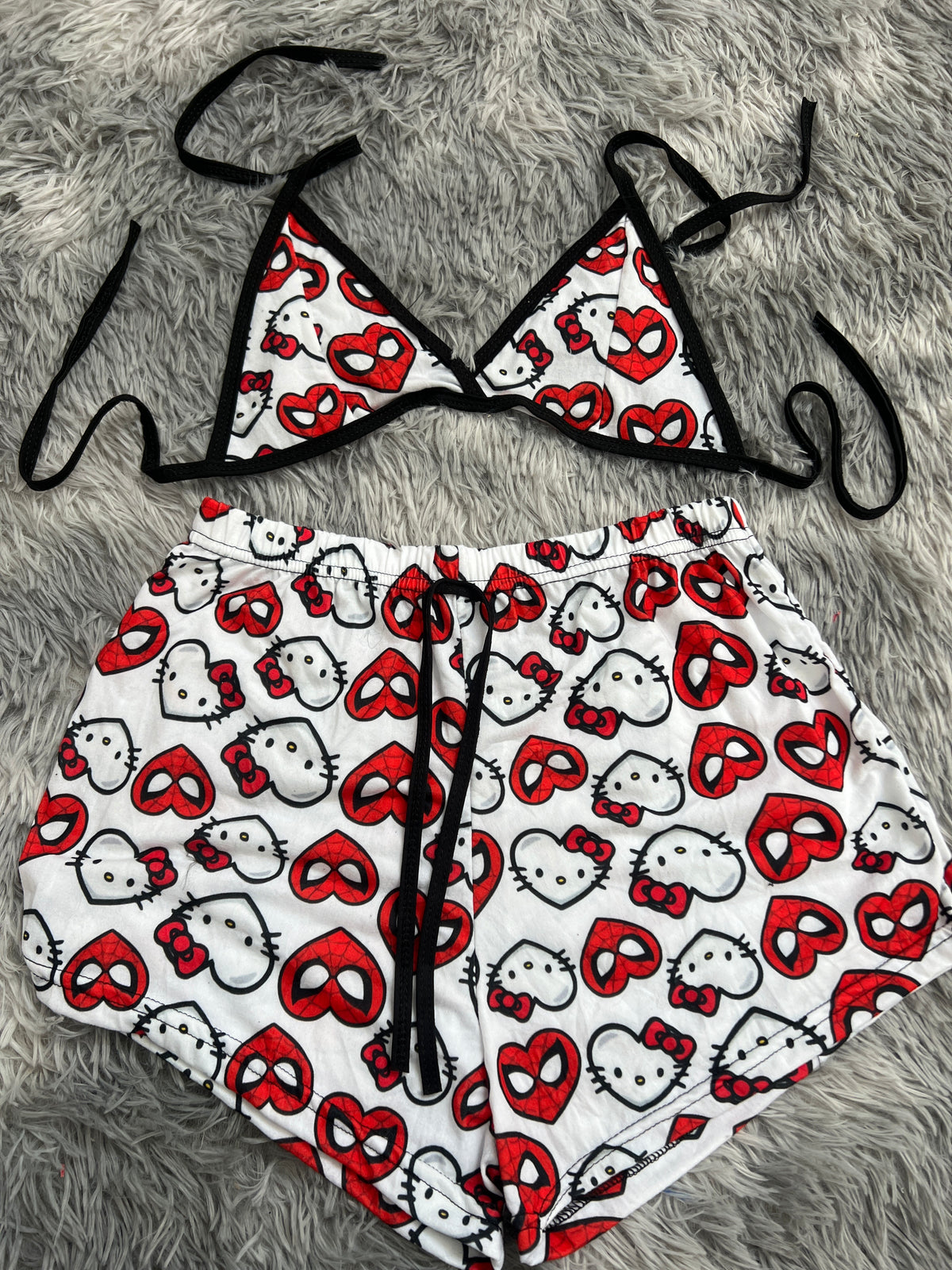 Spider Kitty Corazones Fondo Blanco Top Con Short Brush