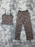 Hello Kitty Animal Print Café Blusa Con Pantalón