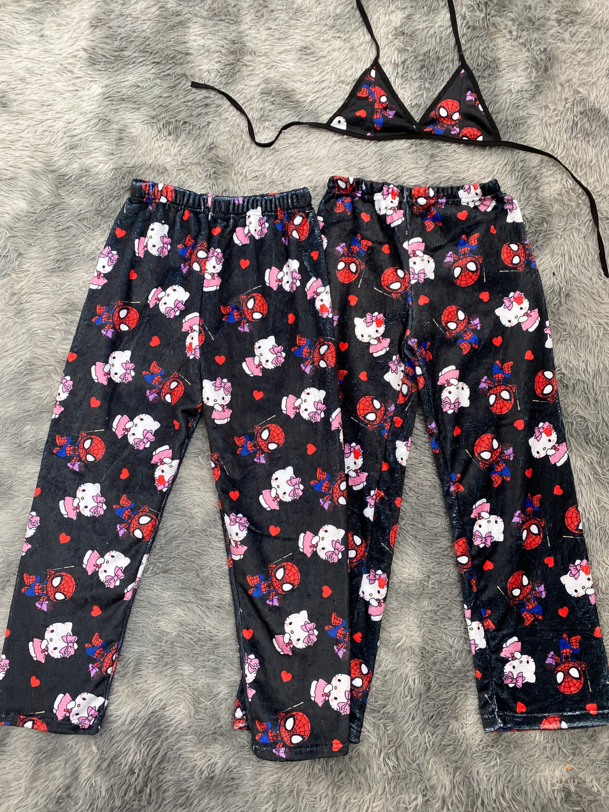 Spiderkitty flores Pijama Afelpada