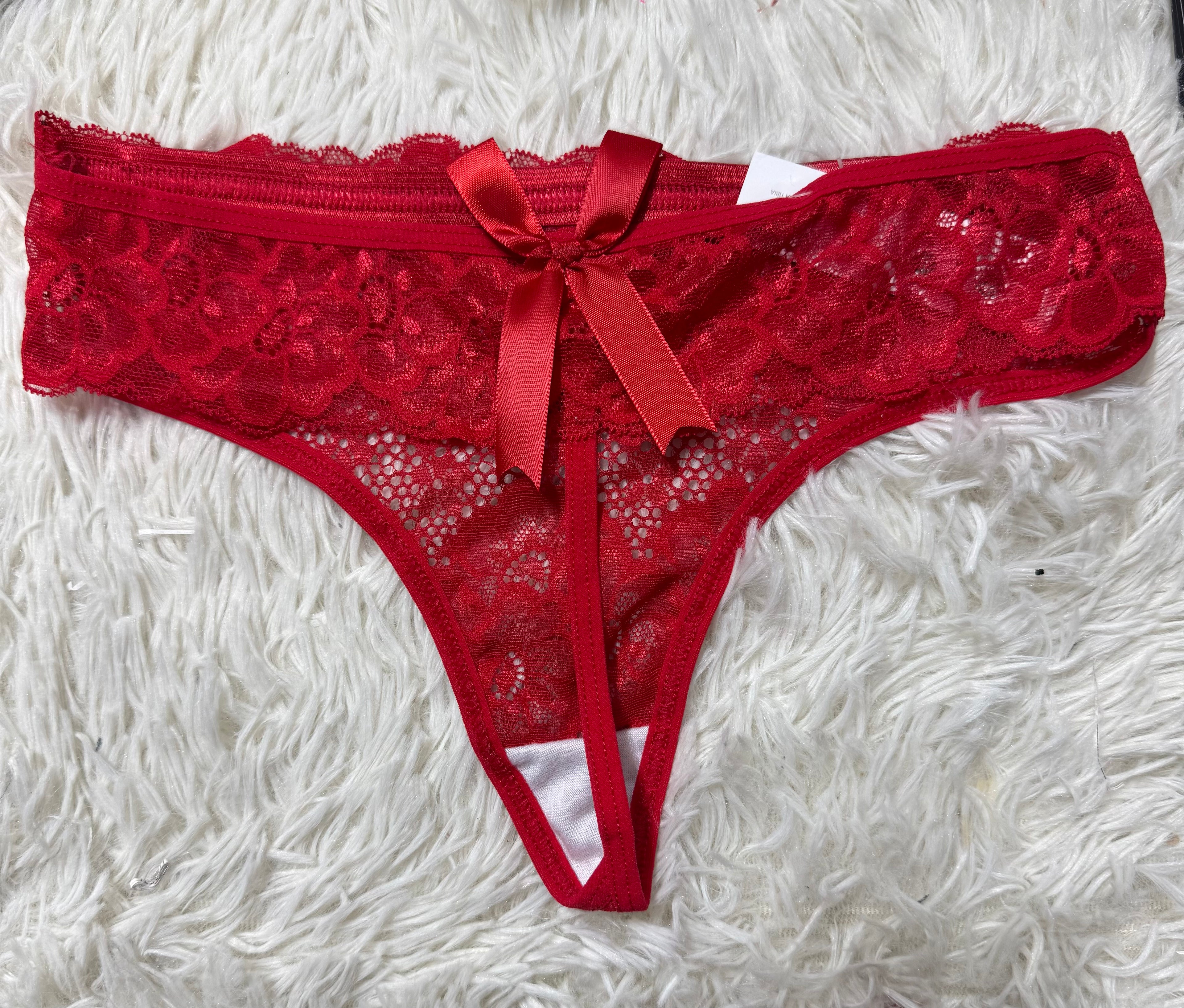 Moño Atras Roja Tanga De Dama