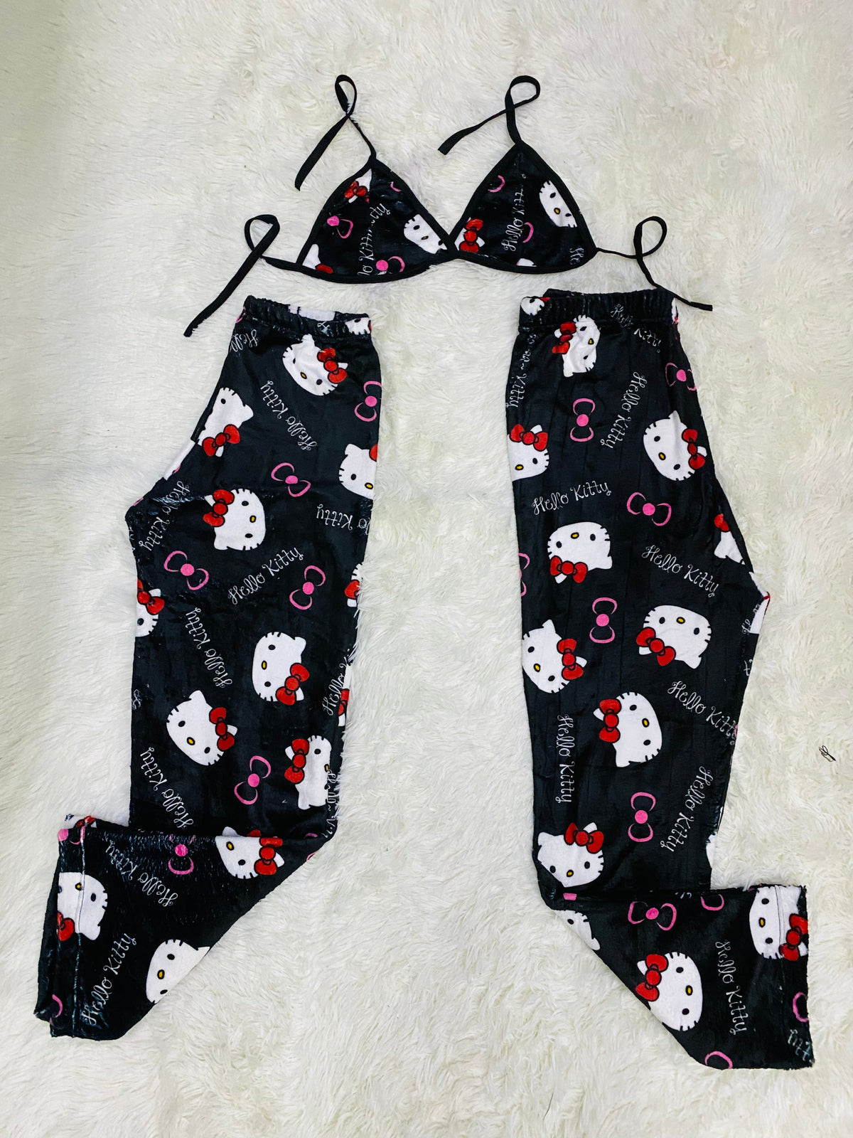 Hello Kitty Negro Duo De Pijama Afelpada