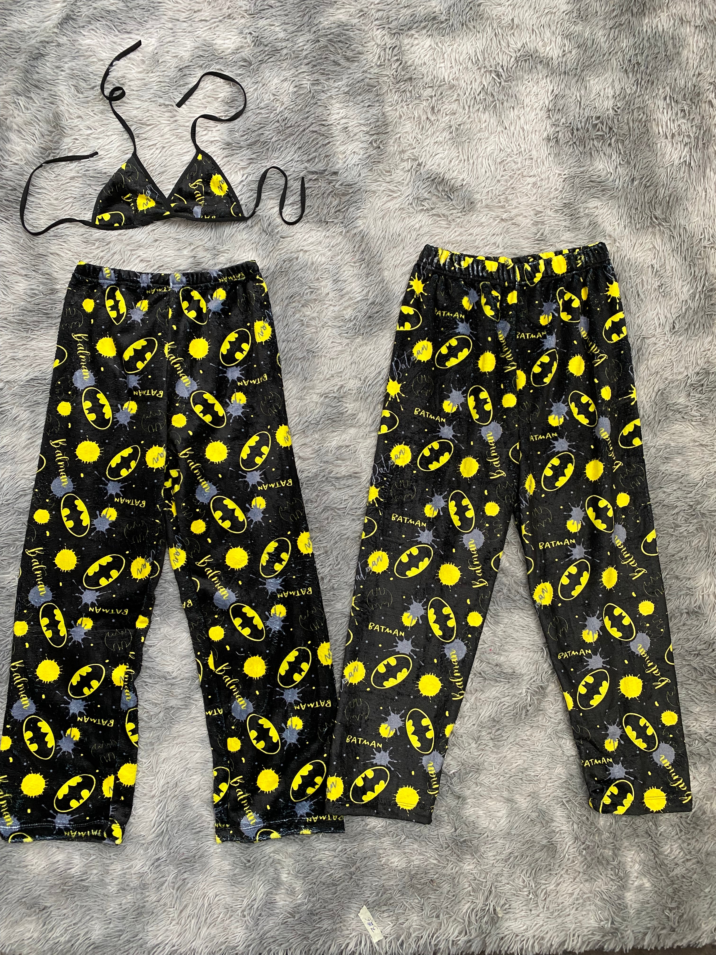 Batman Manchas Grises Y Amarillas Duo De Pijama Afelpada