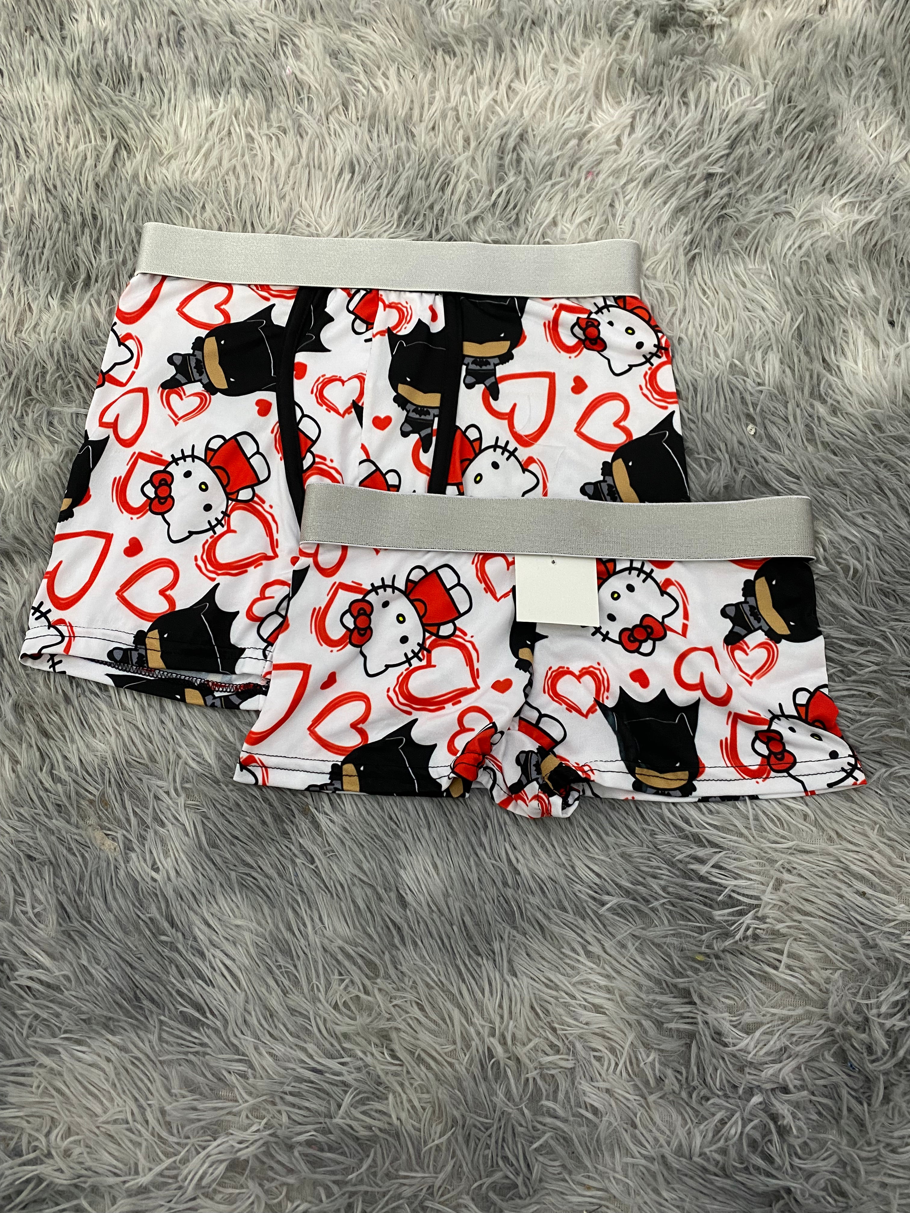 Hello Kitty Y Batman Fondo Blanco Duo Con Boxer Unitalla