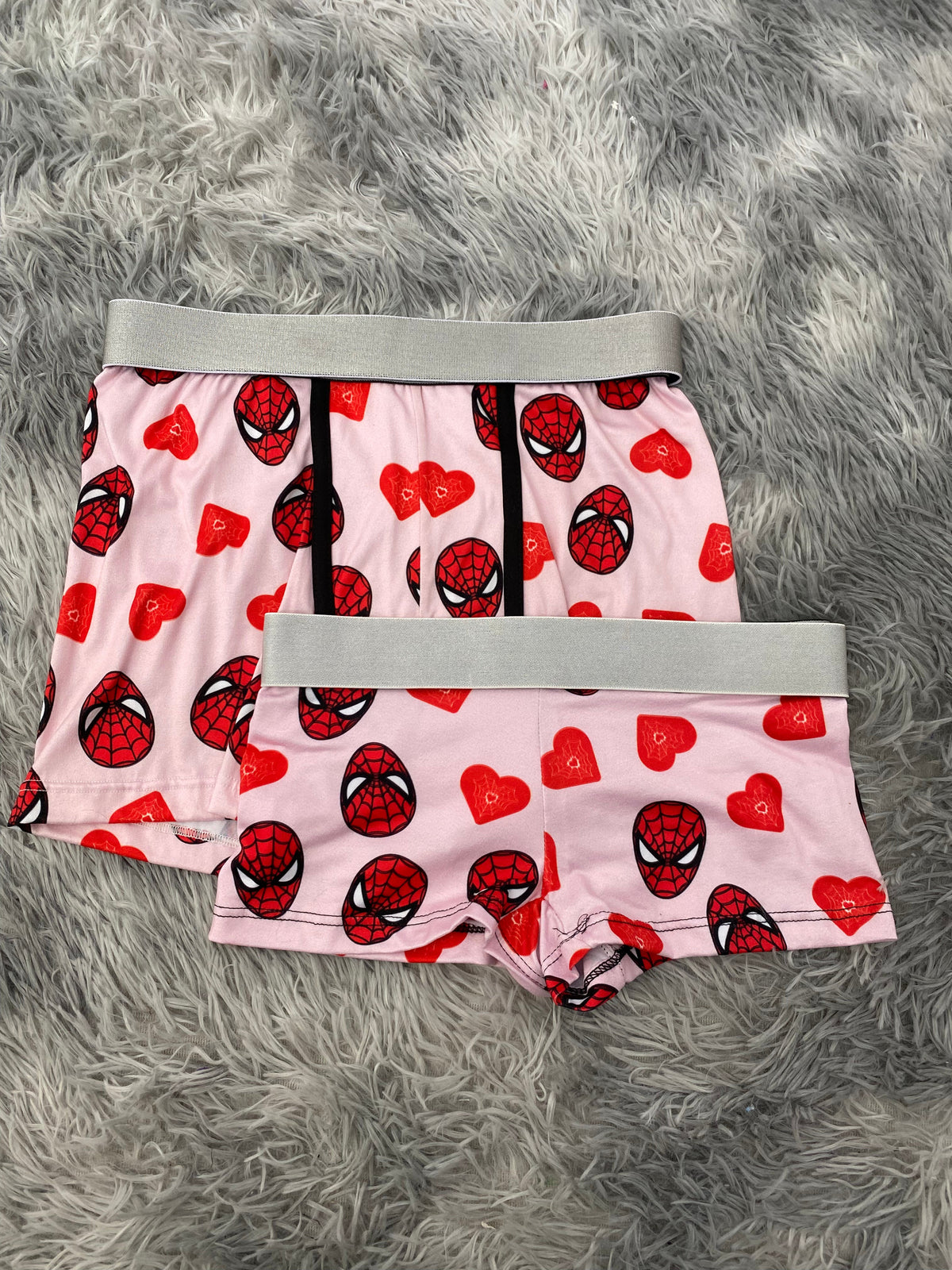 Spiderman Corazones Fondo Rosa Duo Con Boxer XL