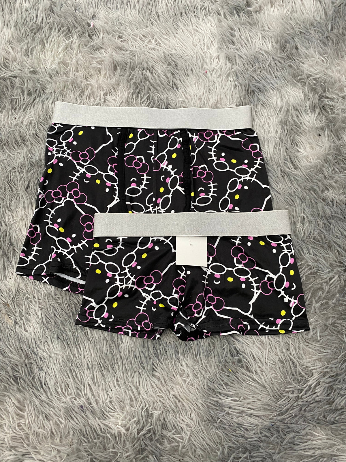 Hello Kitty Contornos Blanco Fondo Negro Duo Con Boxer XL