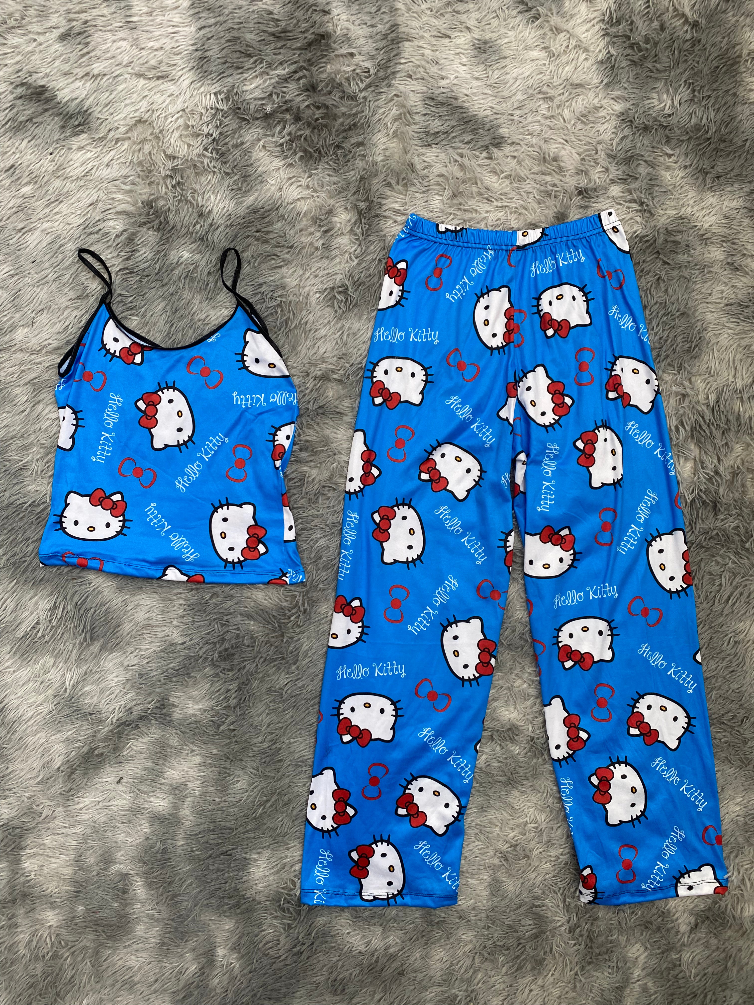 Hello Kitty Blusa Con Pantalón