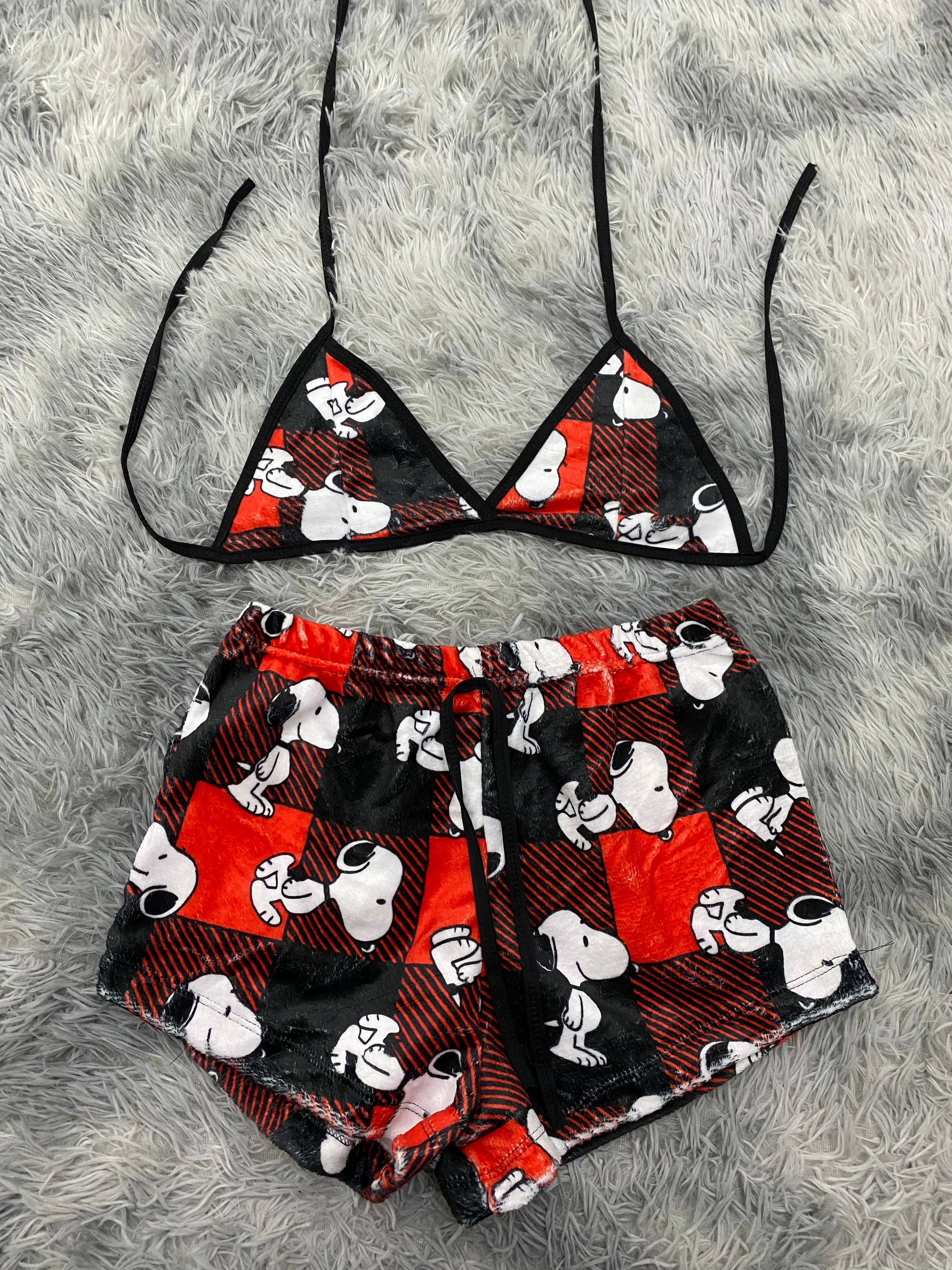 Snoopy Cuadros Rojos Y Negros Top Con Short Afelpado