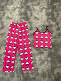Hello Kitty Caras Fondo Rosa Blusa Con Pantalón