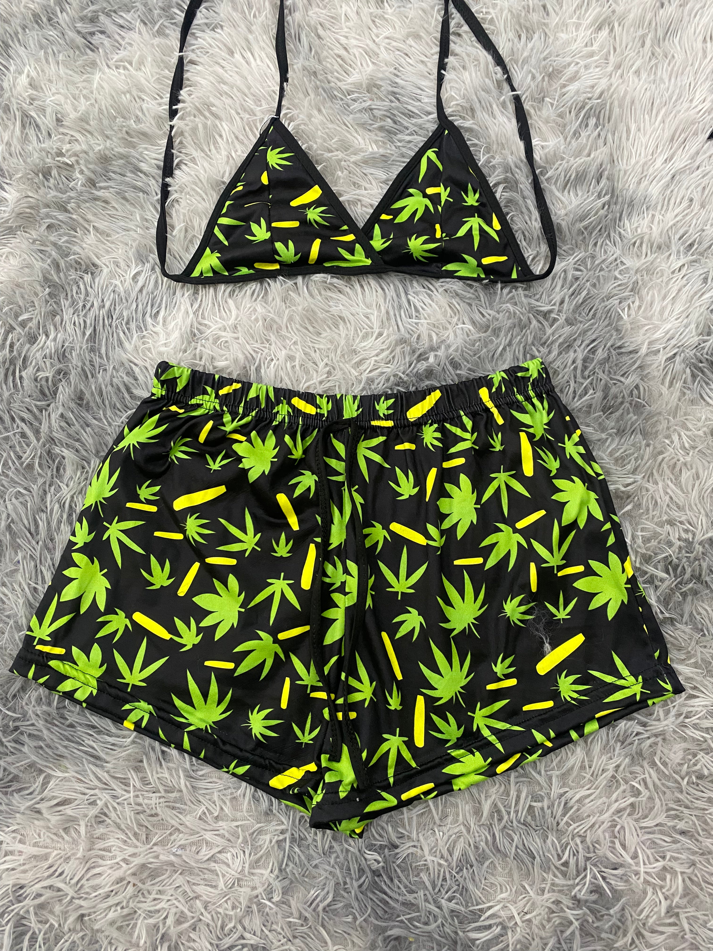 Hierba Y Amarillo Top Con Short Brush