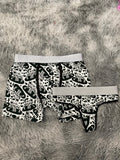 Hombre Con Manchas Y Puntos Duo XL Con Tanga