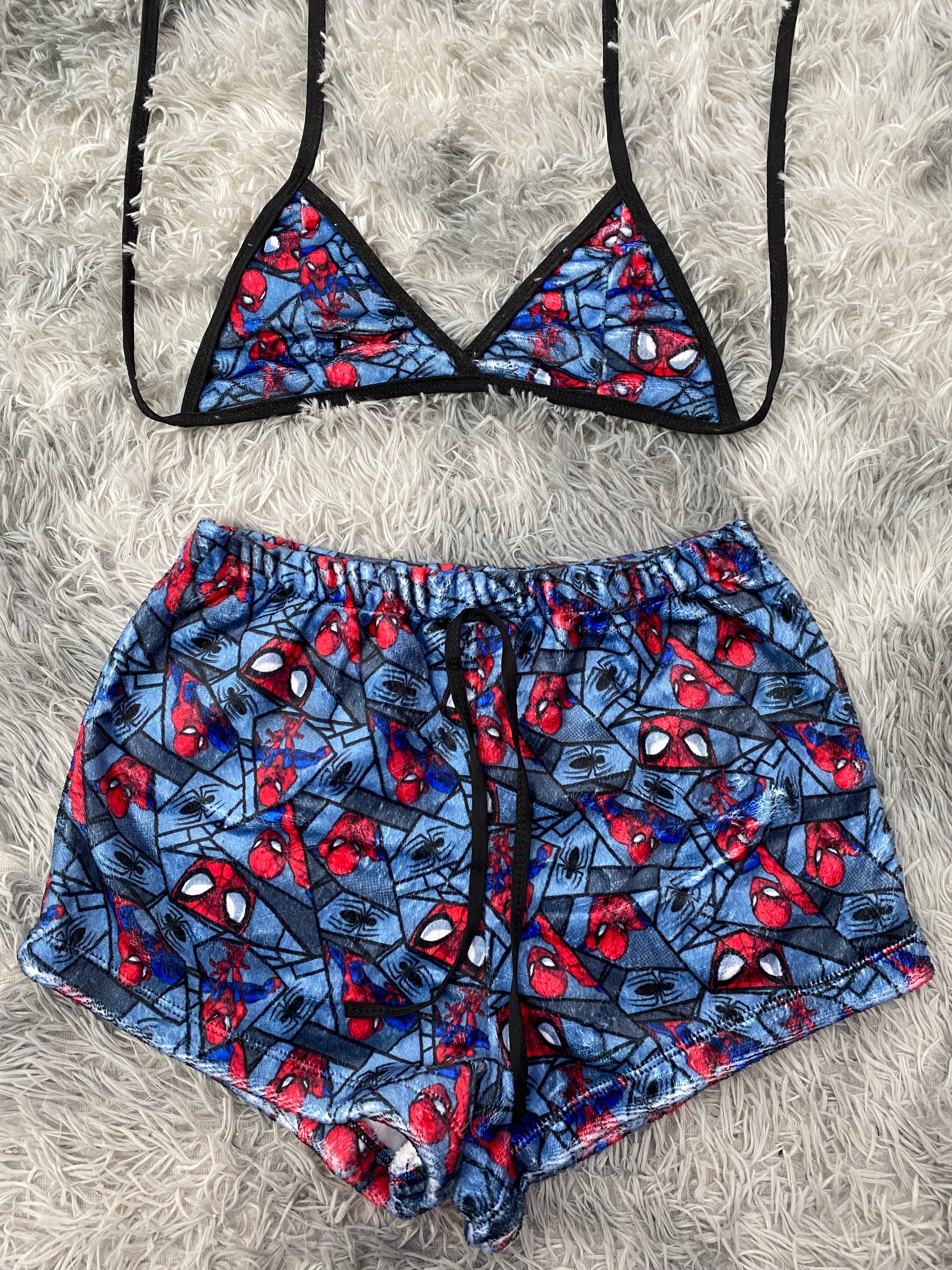 Spiderman Gris Y Arañas Top Con Short Afelpado