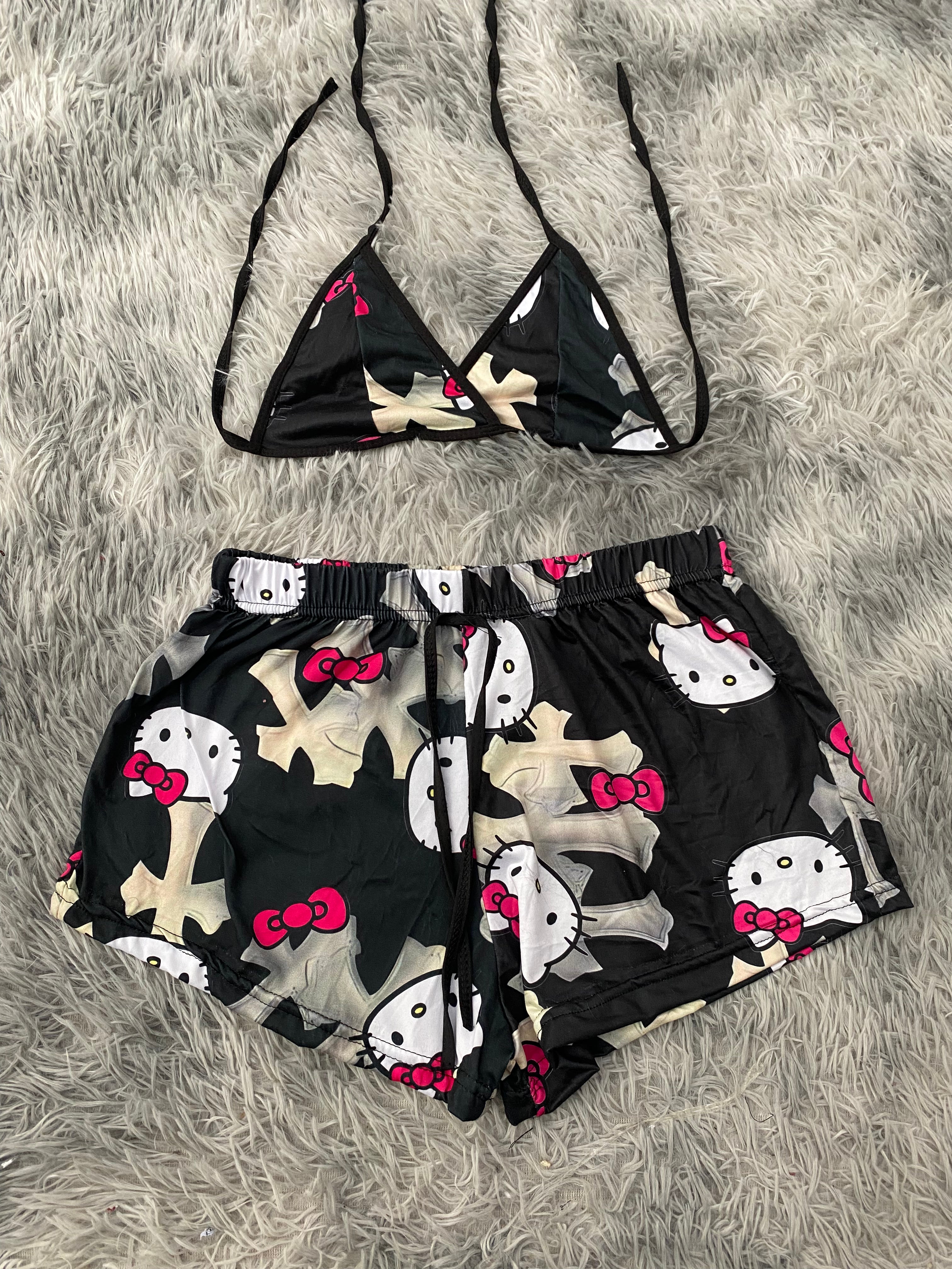 Hello Kitty Cruces Top Con Short Brush
