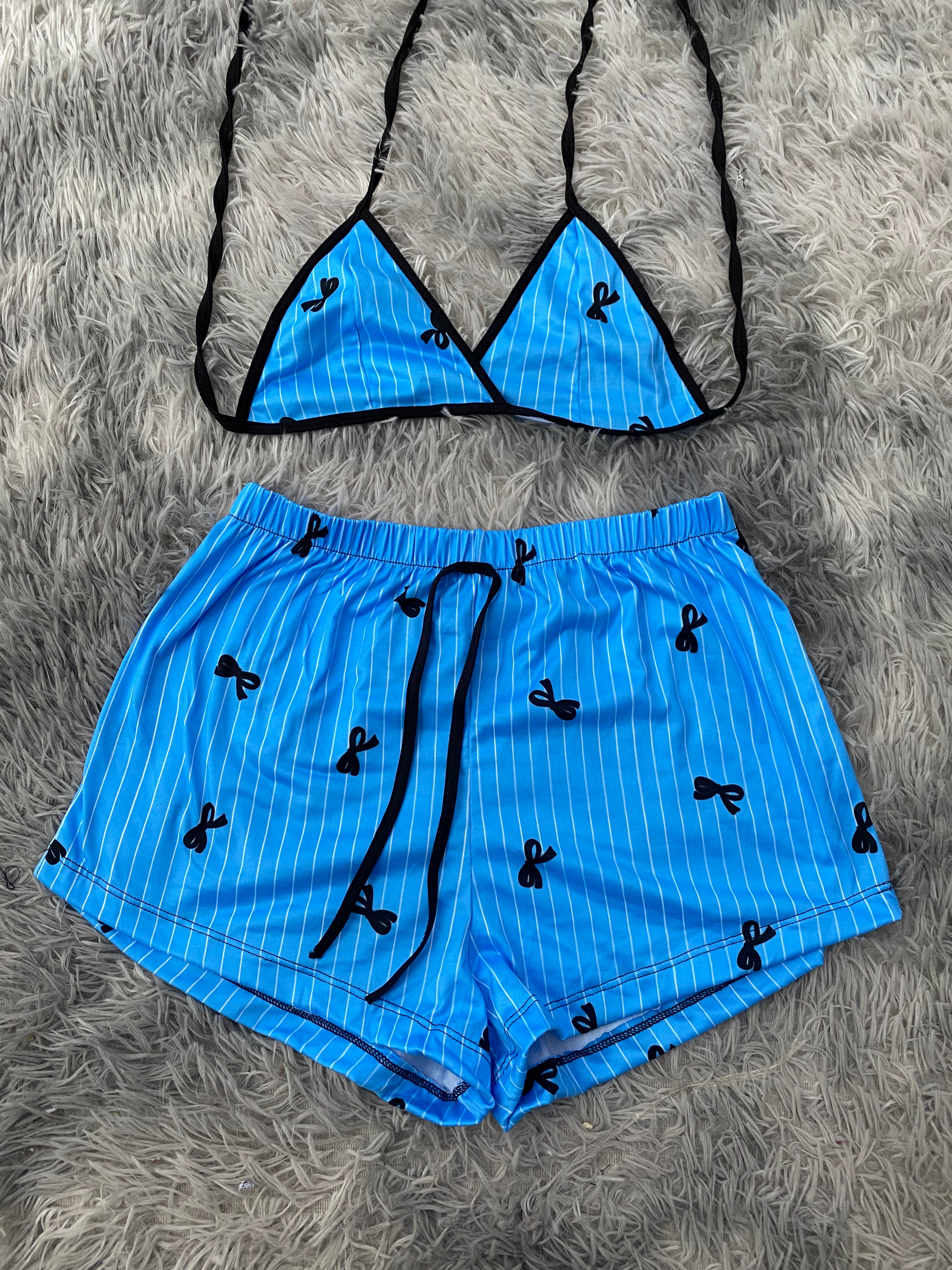 Moños Y Rayas Fondo Azul Top Con Short Brush