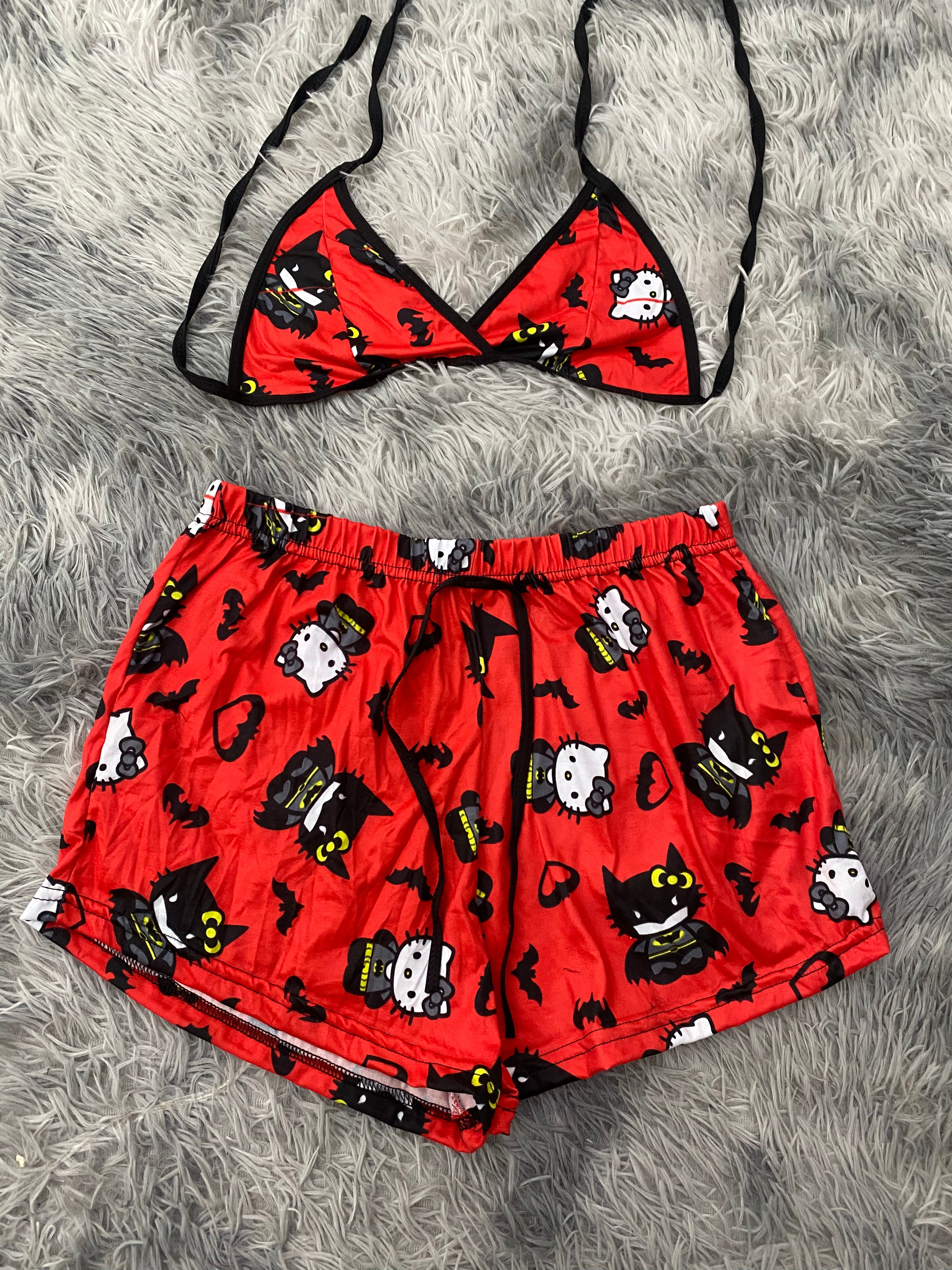 Hello Kitty Y Batman Fondo Rojo Top Con Short Brush