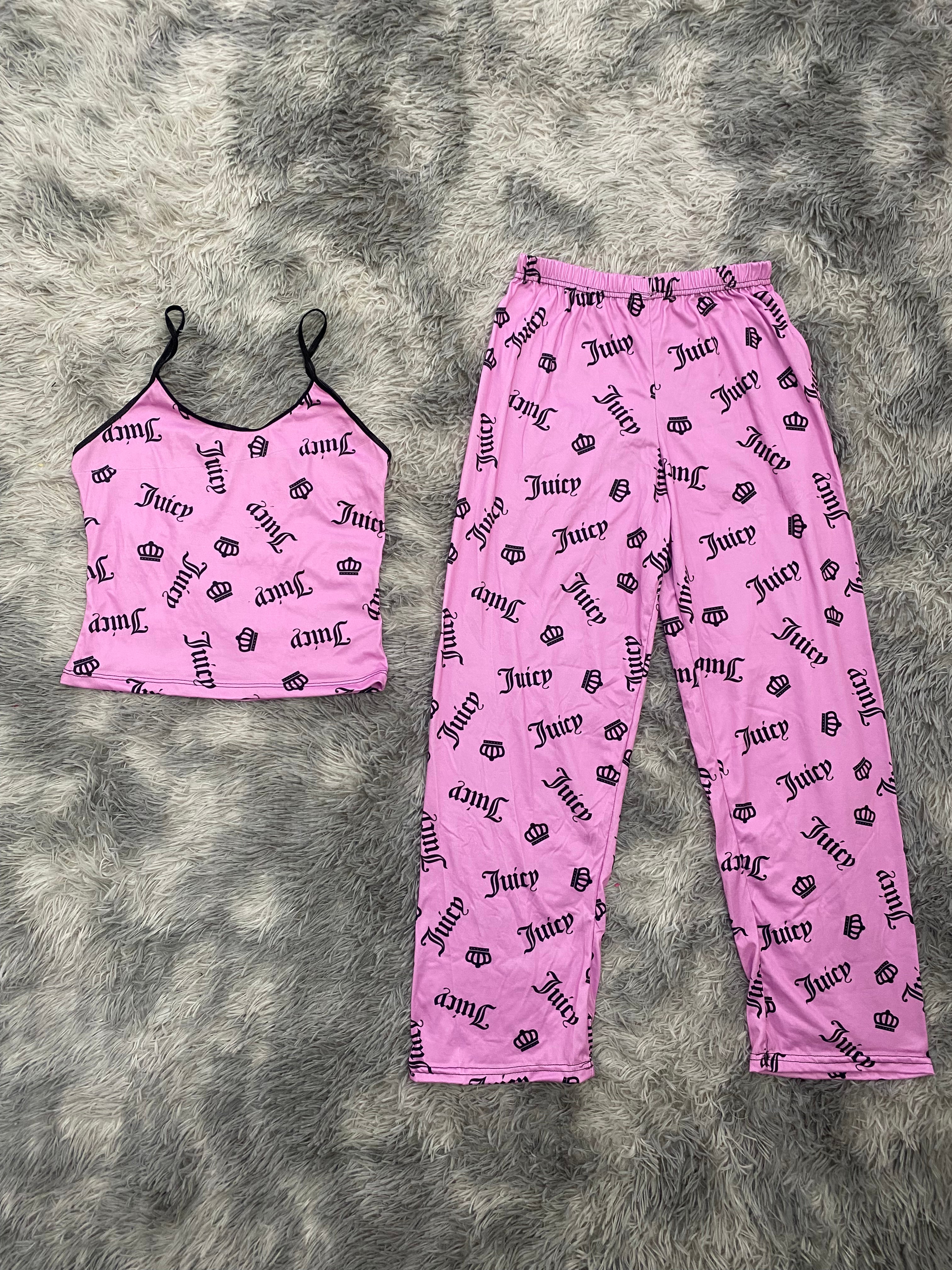 Juicy Coronas Fondo Rosa Blusa Con Pantalón
