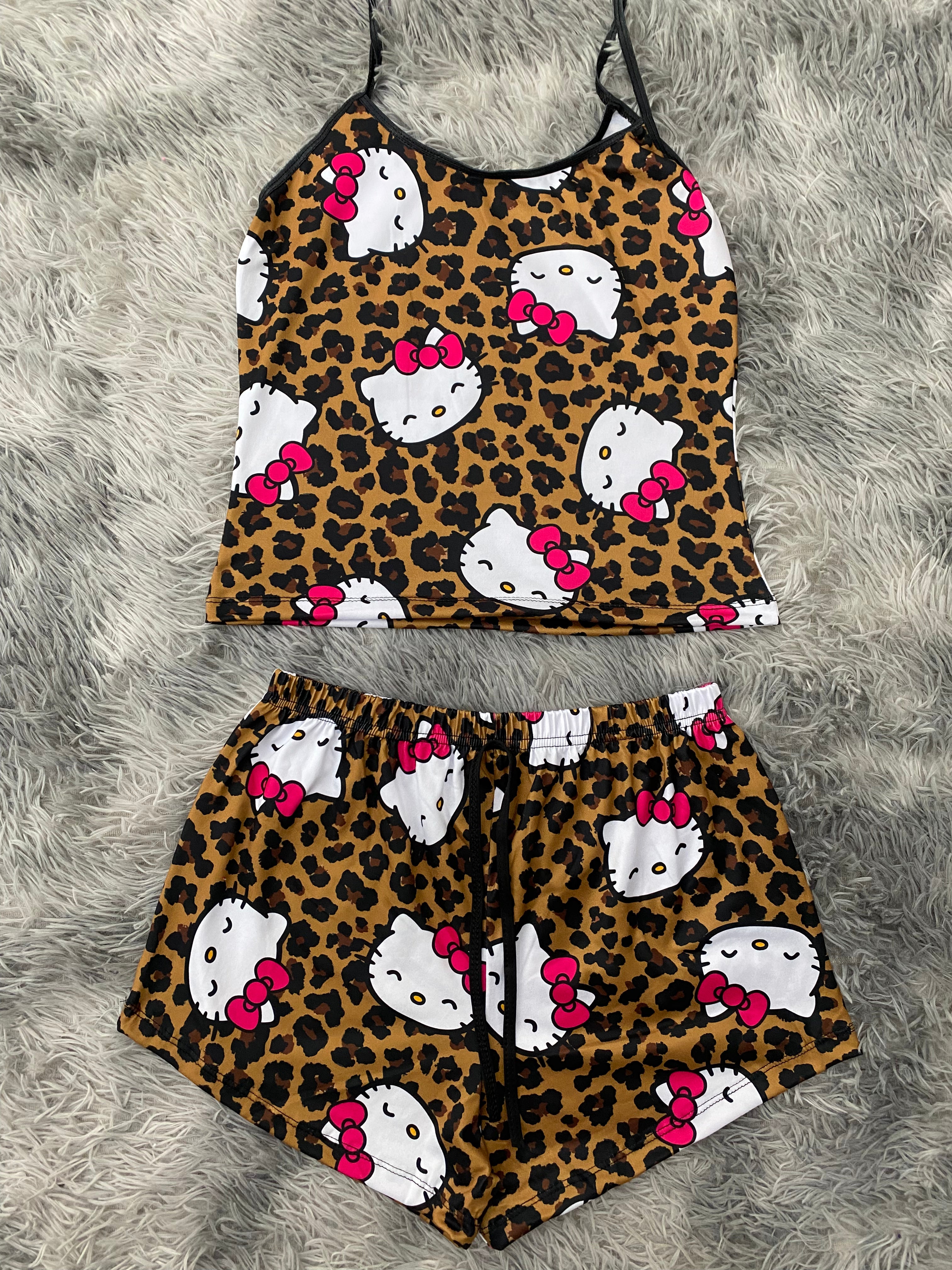 Hello Kitty Animal Print Leopardo Blusa Con Short