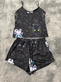 Chimuelo Su Novia Fondo Negro Blusa Con Short